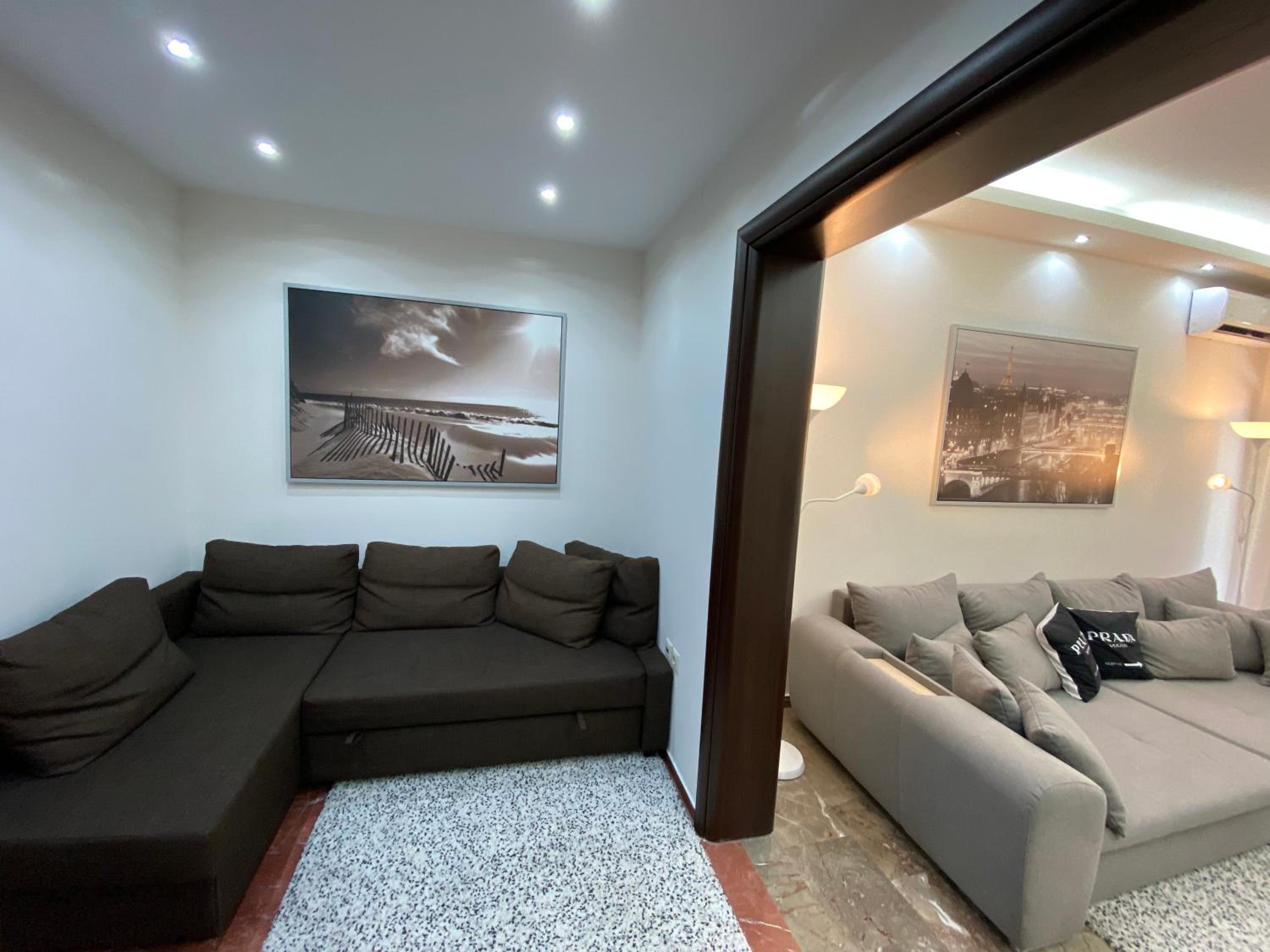 One-Bedroom Apartment - Photo 16