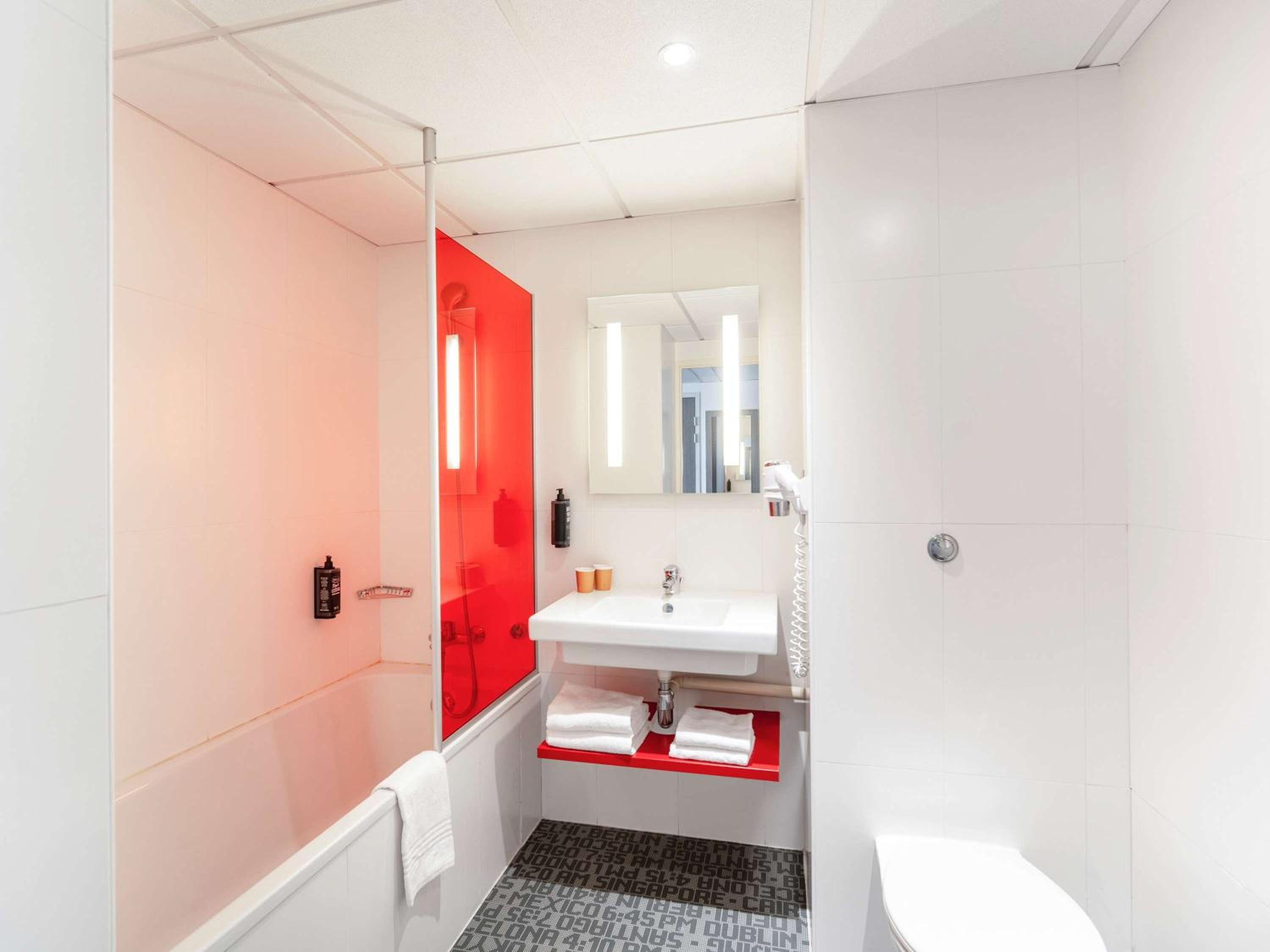 Standard Double Room - Photo 5