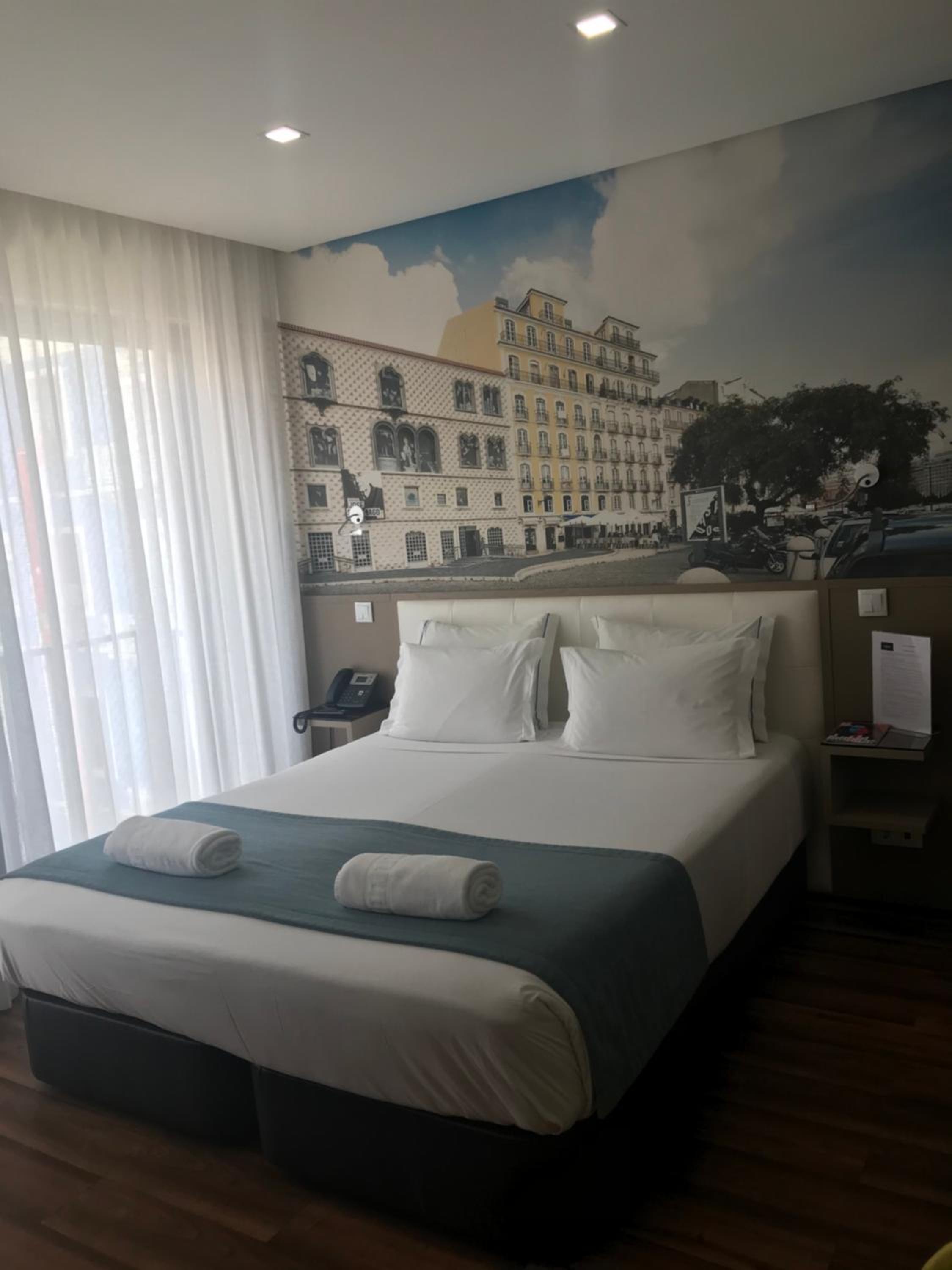 King Room thumbnail 5