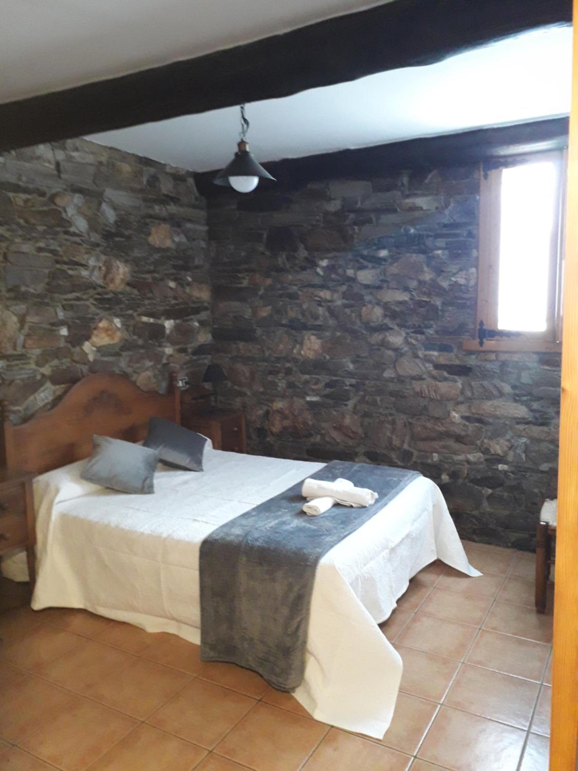 Double Room - Photo 3