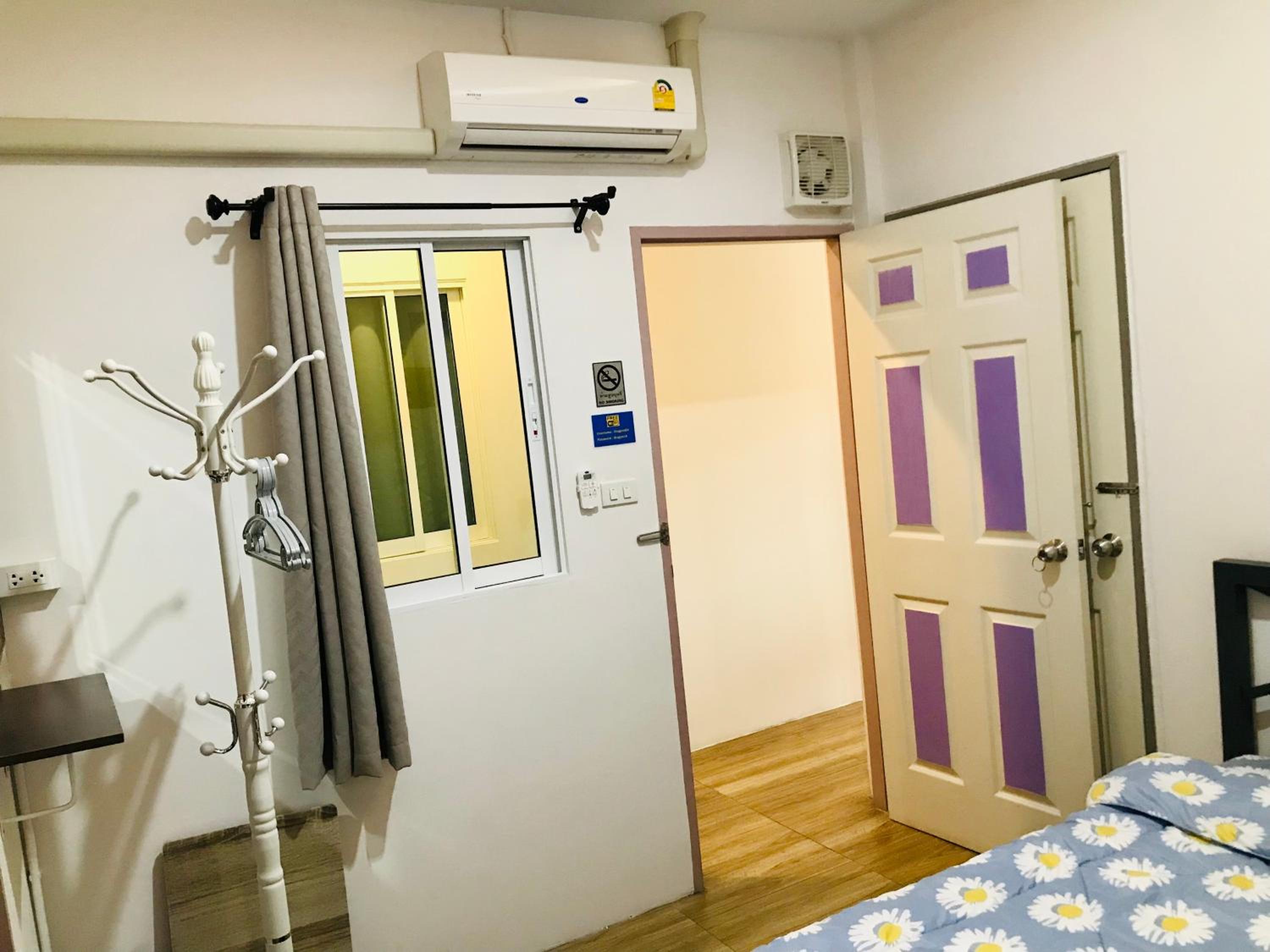 Budget Double Room photo 2