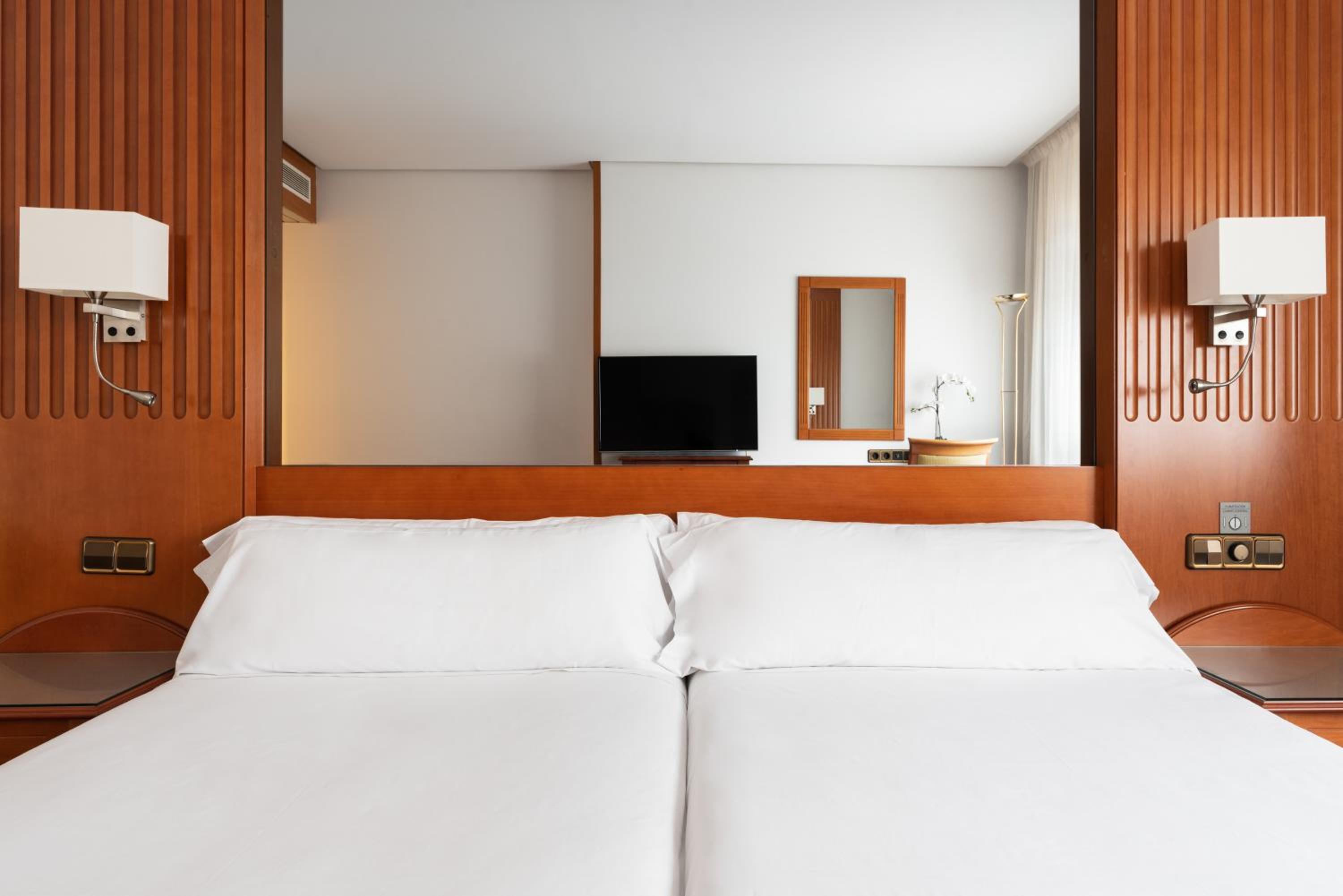 Budget Double Room photo 2