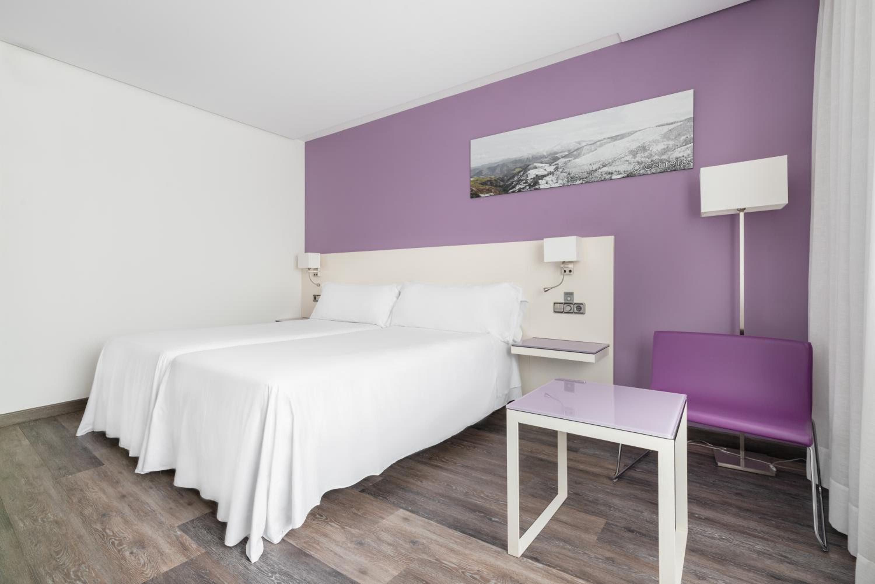 Double or Twin Room - Photo 5