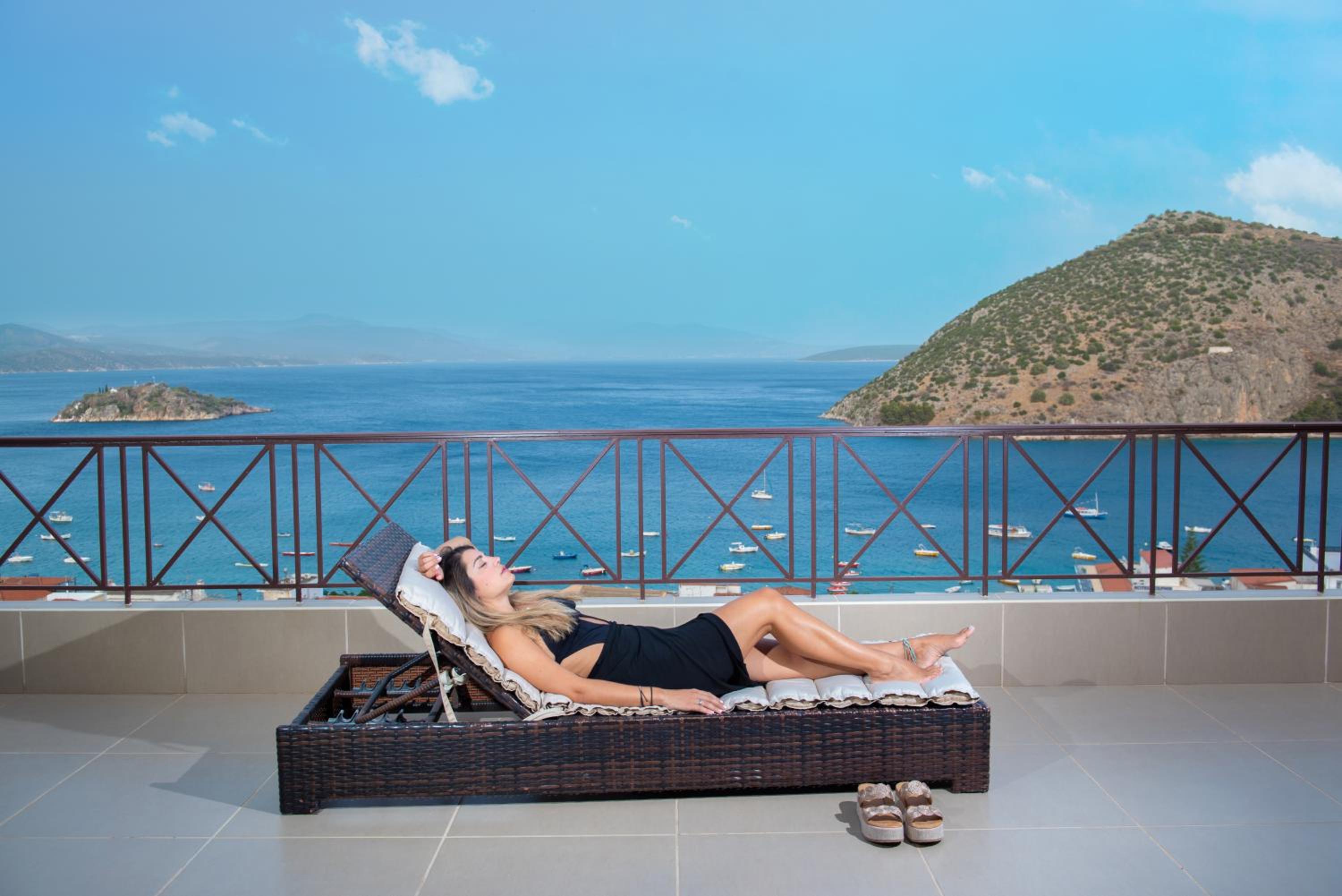 King Suite with Sea View - Photo 5