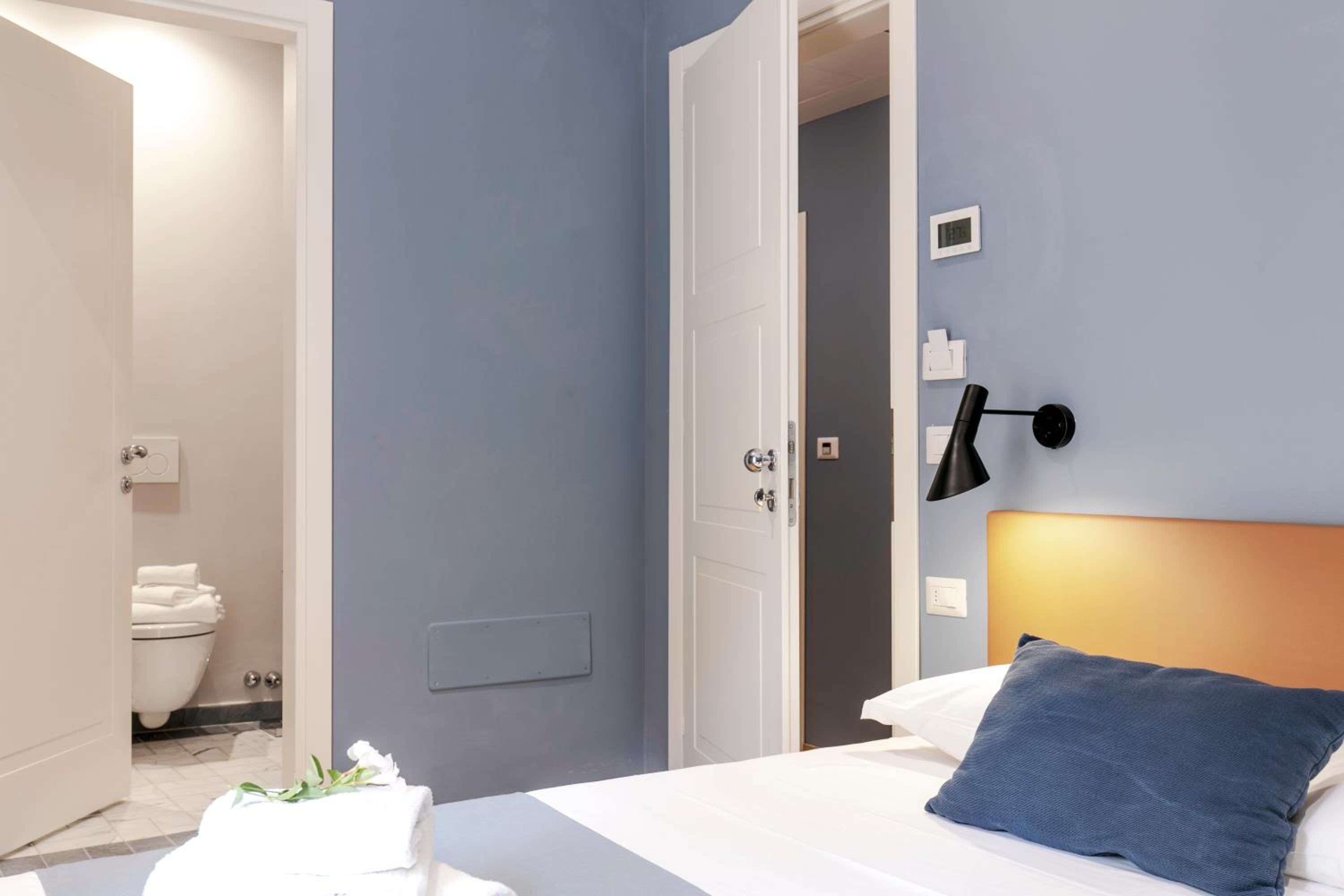 Small Double Room photo 1