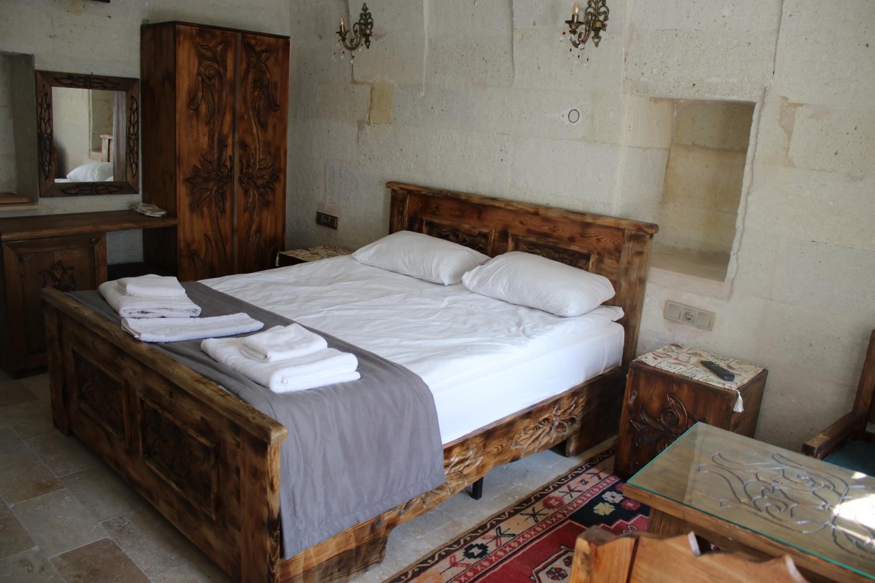 Budget Double Room - Photo 5