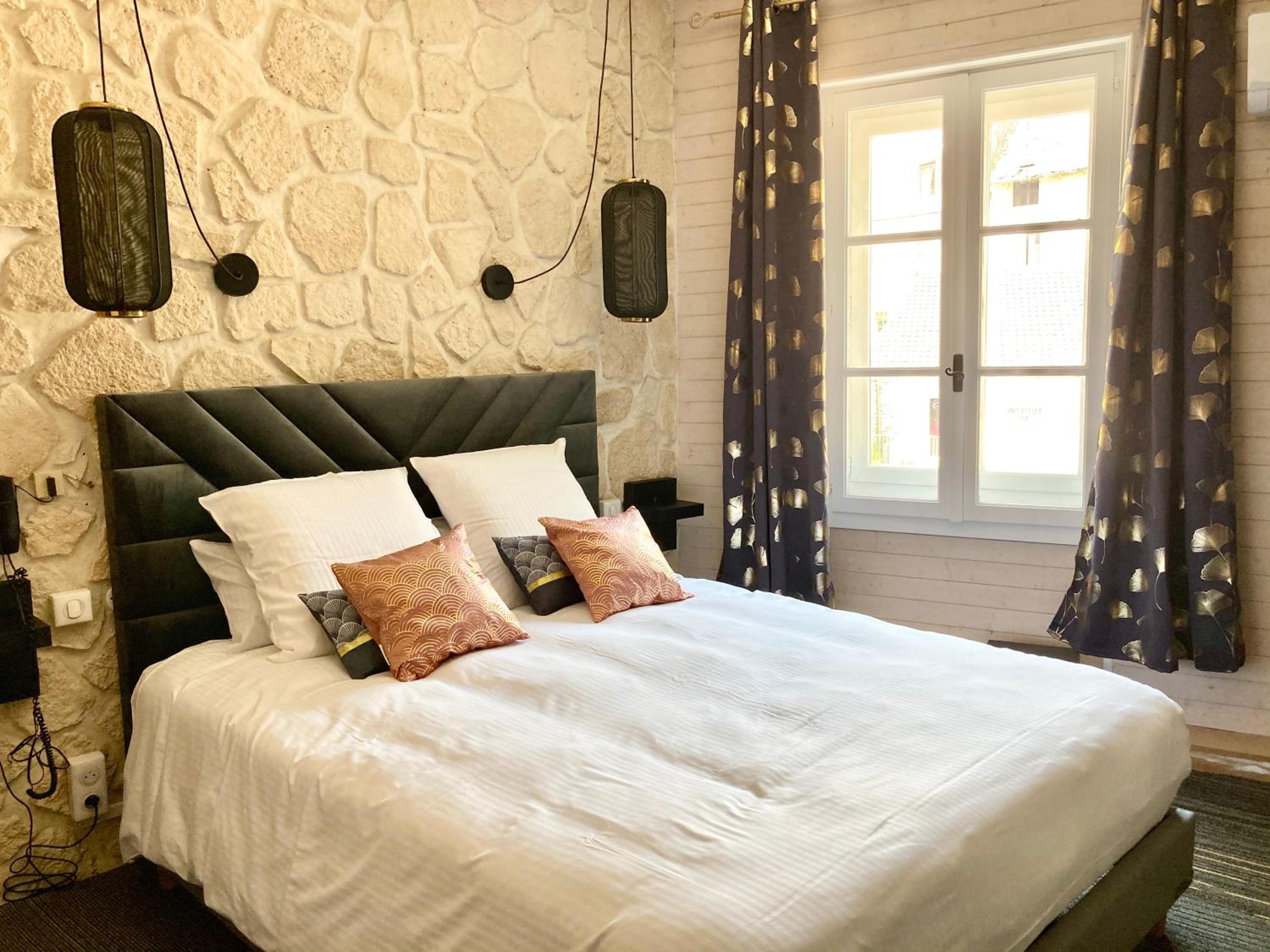 Double Room - Photo 1