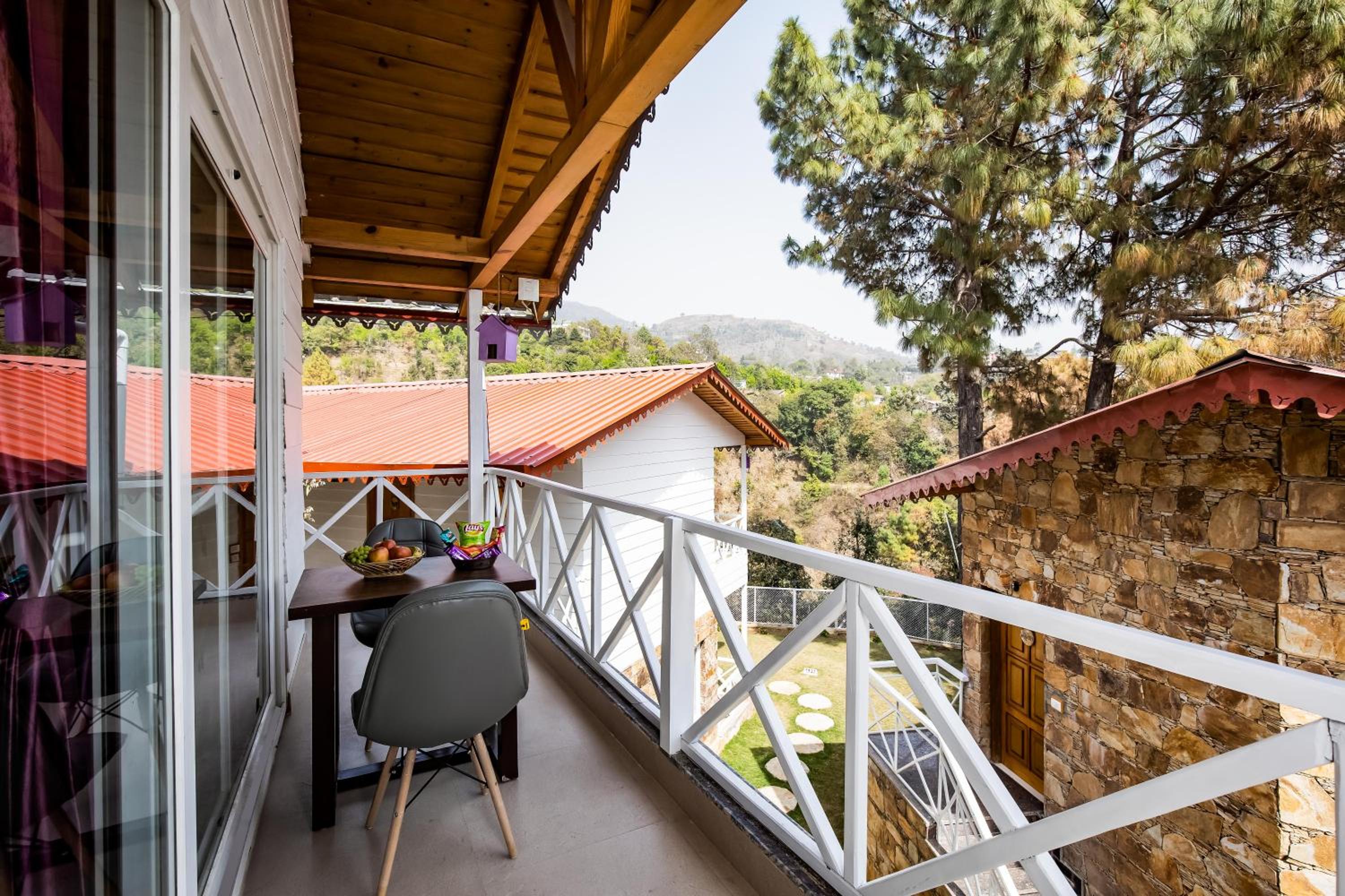 Family Room with Balcony - Photo 3