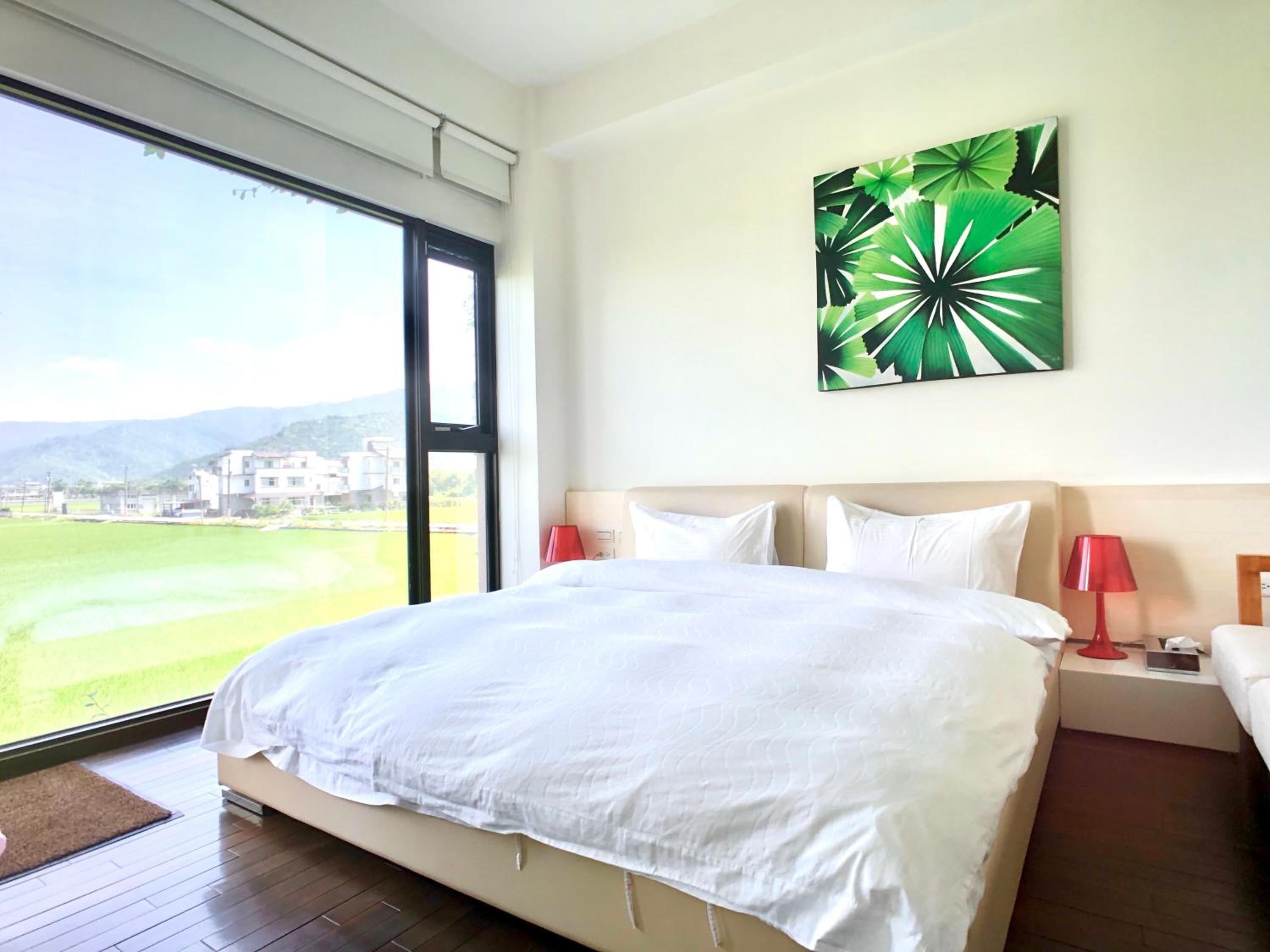 Standard Double Room - Photo 10