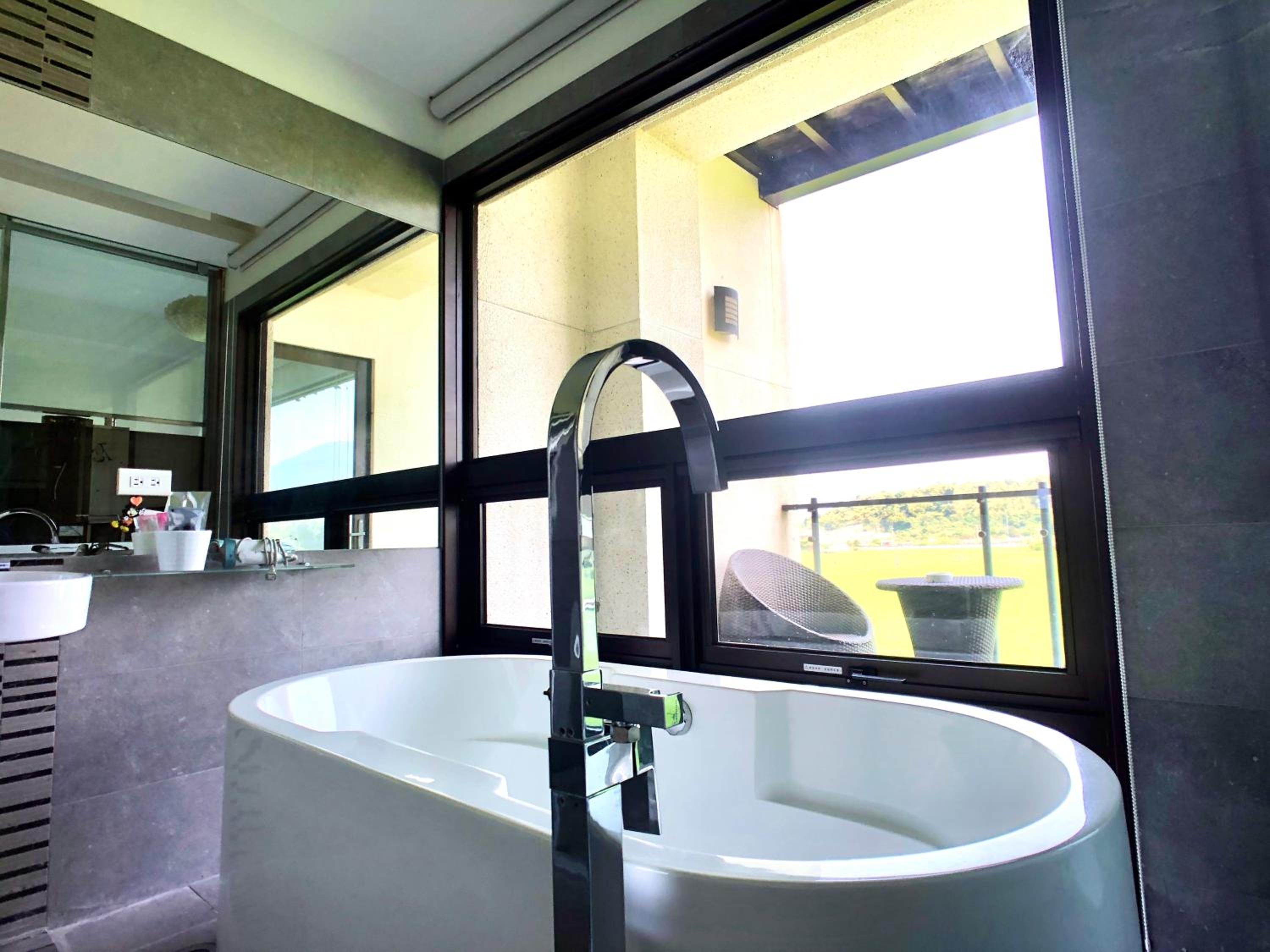 Standard Double Room - Photo 7