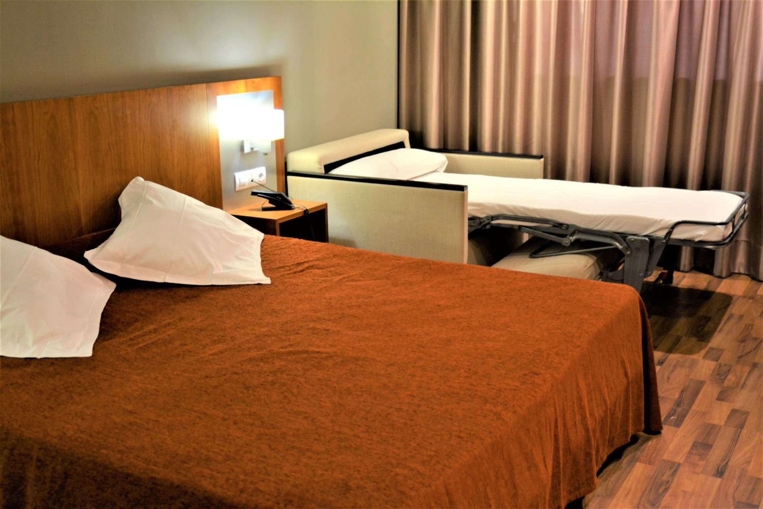 Deluxe Queen Room photo 2