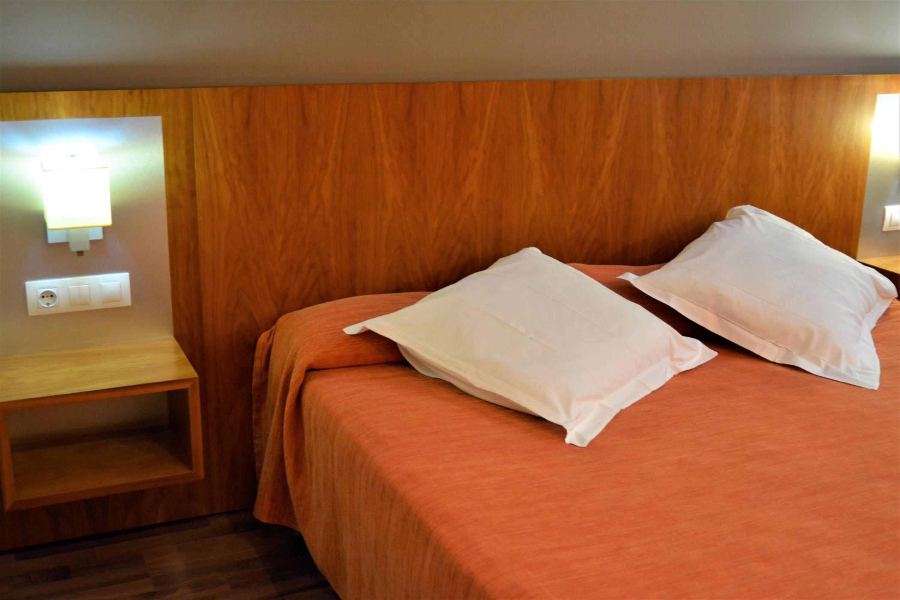 Deluxe Queen Room photo 3