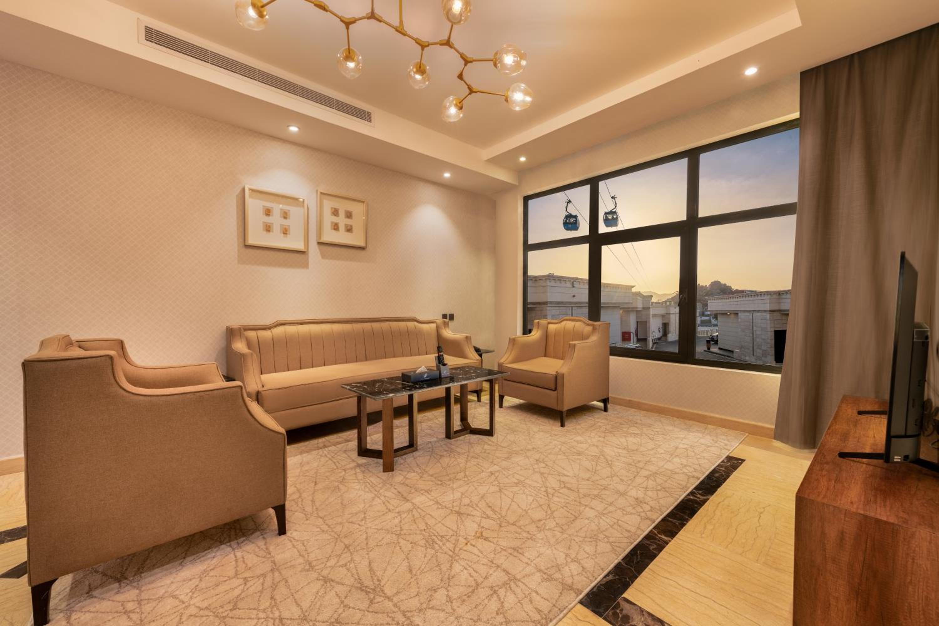 Two-Bedroom Villa - Photo 9