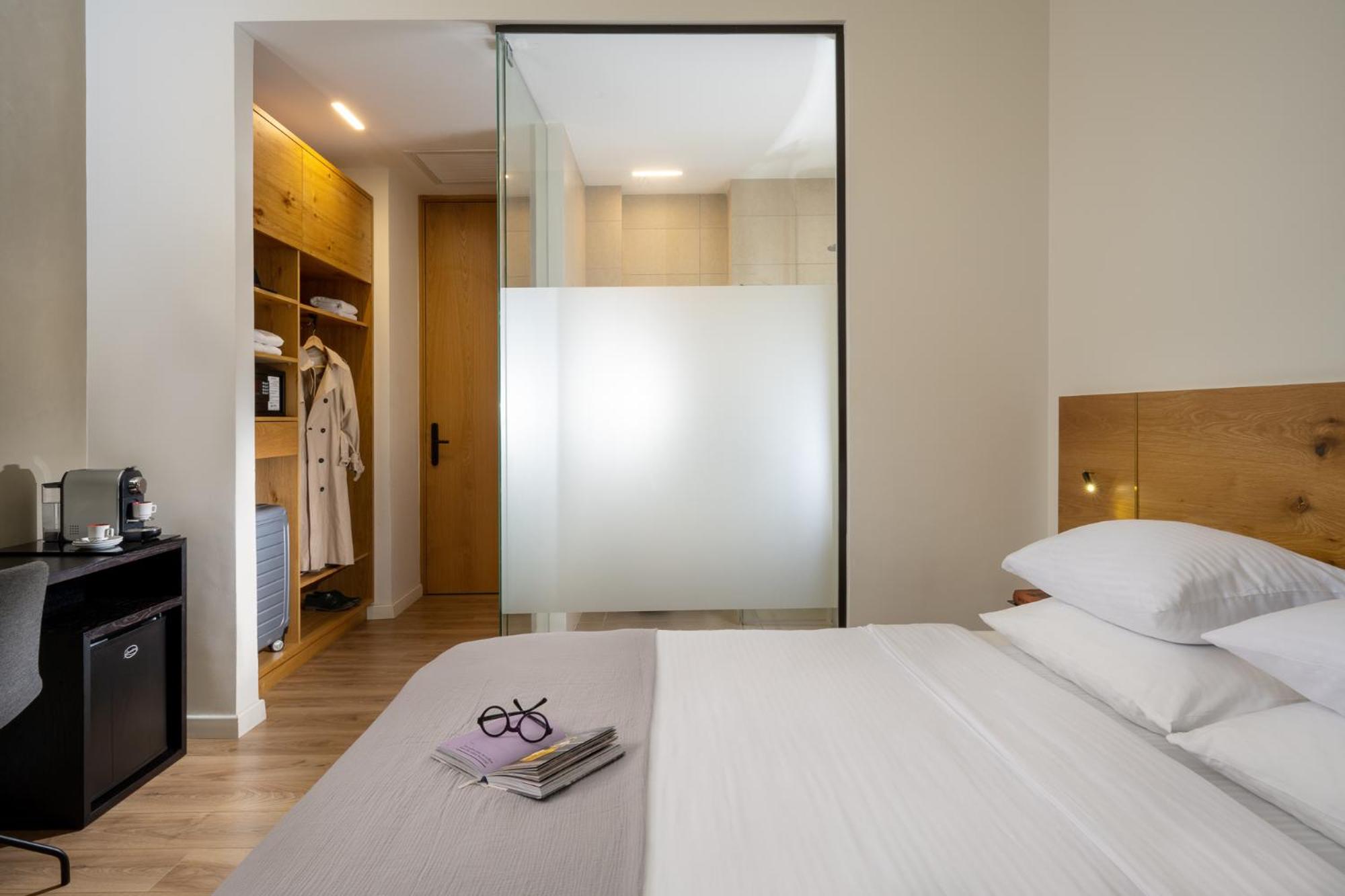 Superior Double Room - Photo 2
