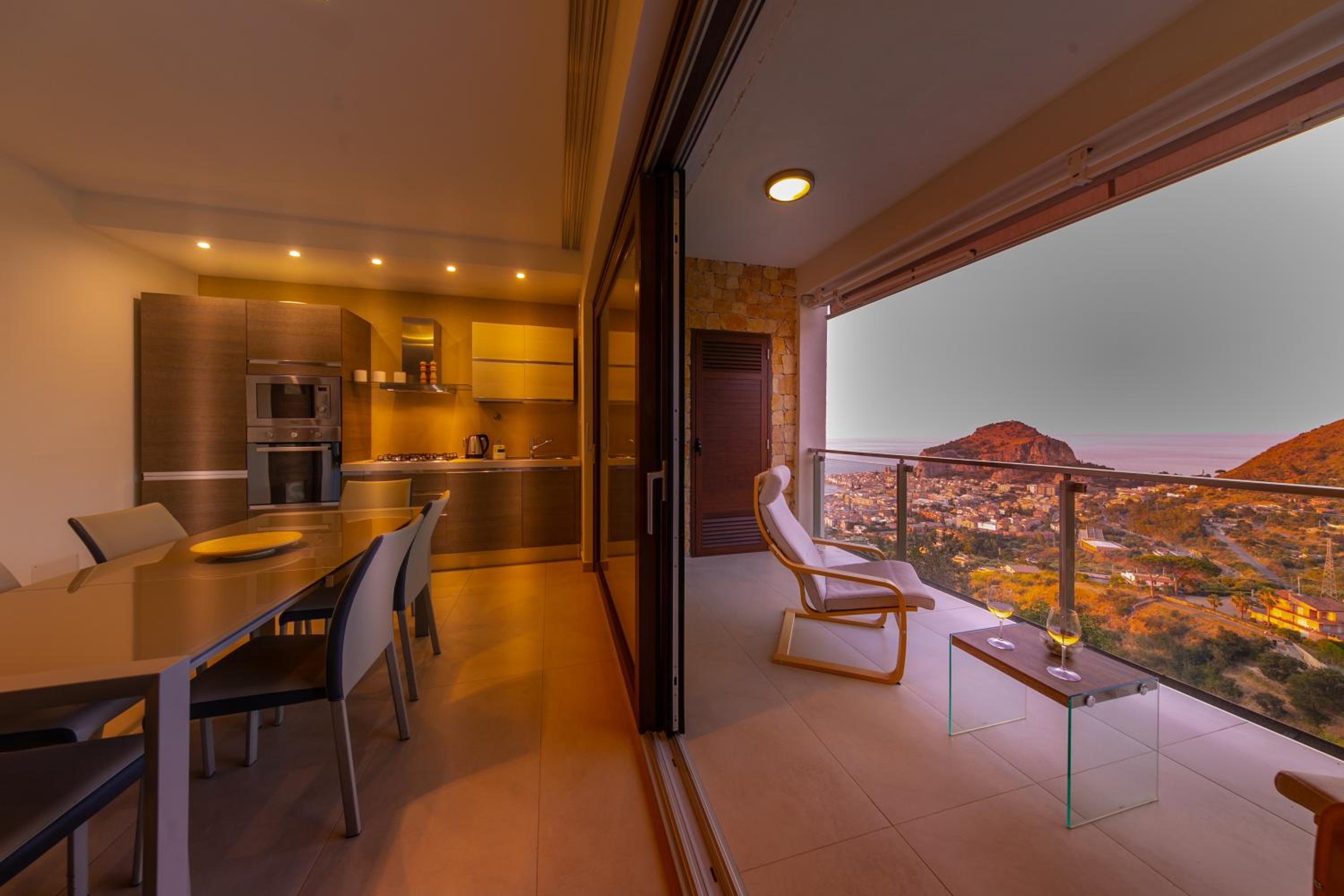 Two-Bedroom House - Photo 20