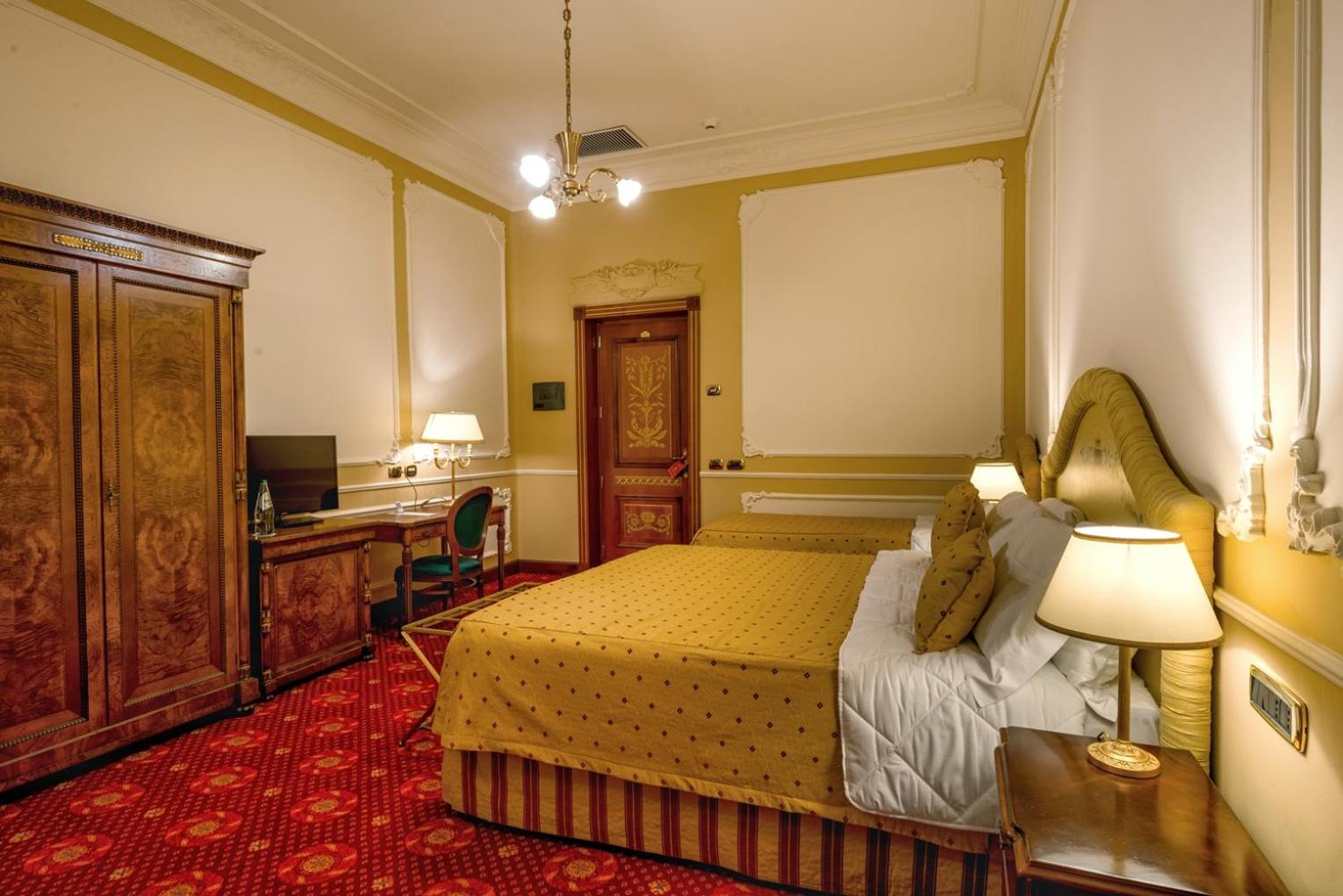 Classic Triple Room - Photo 1