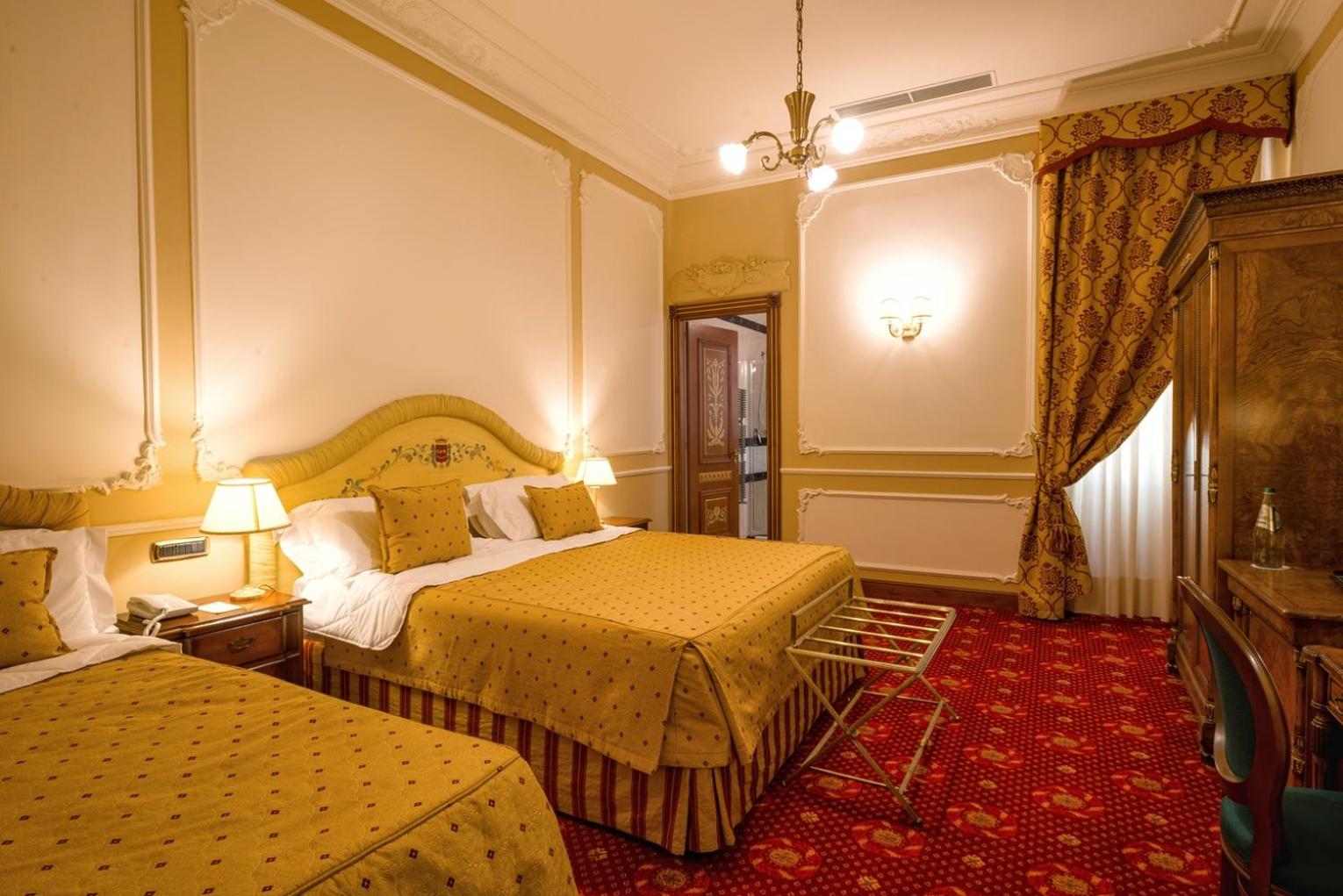 Classic Triple Room - Photo 3