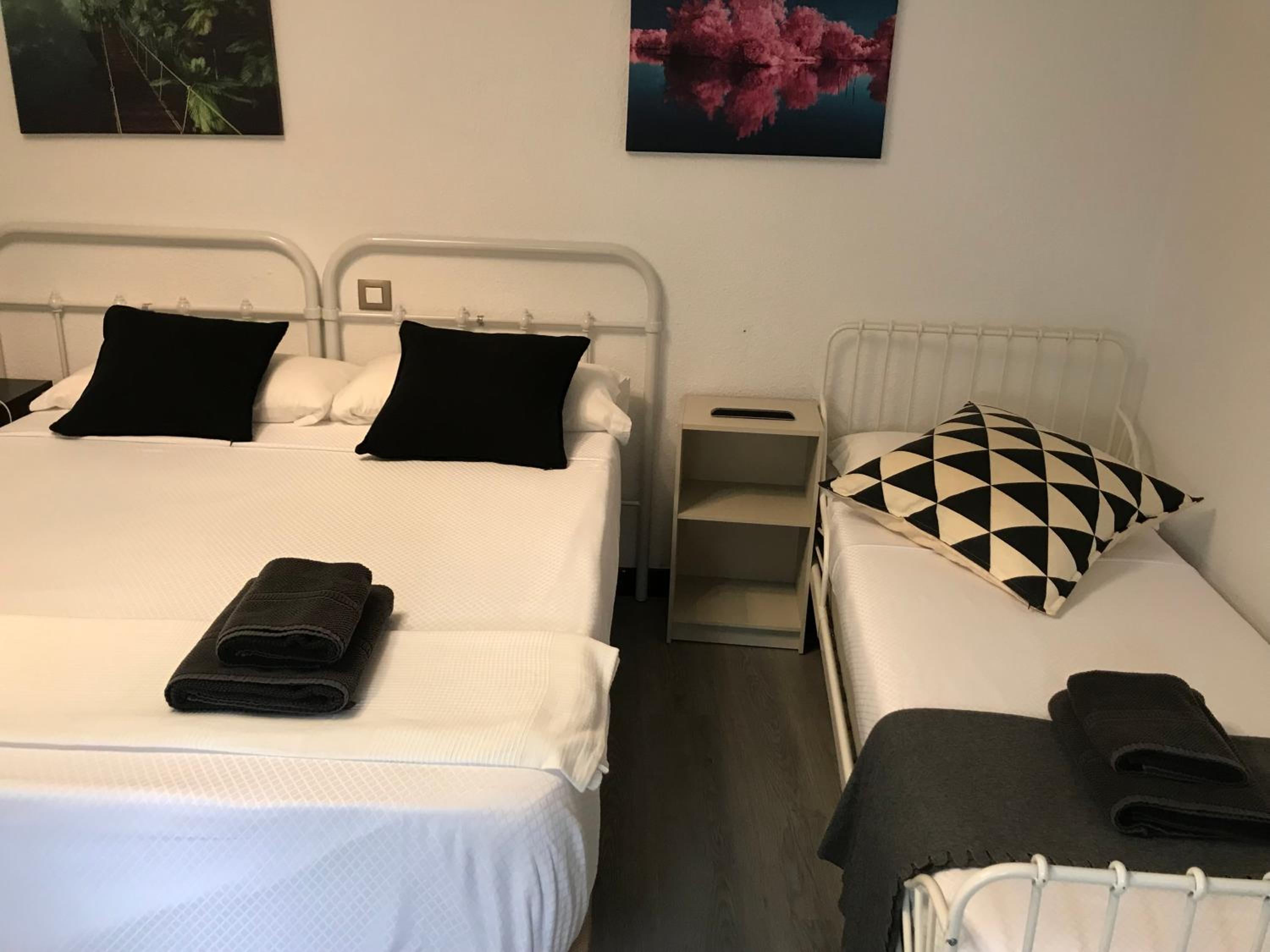 Triple Room - Photo 2