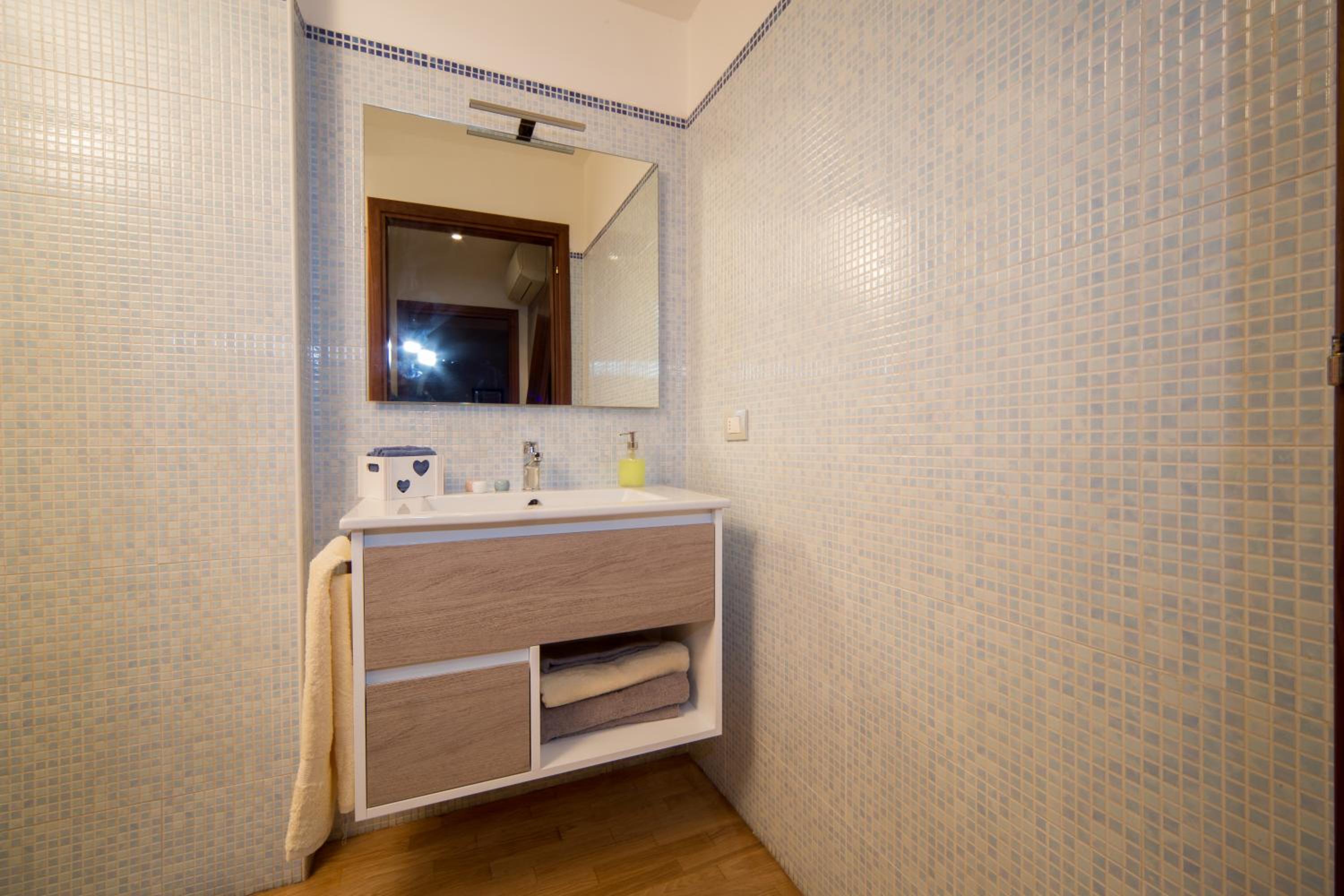 Deluxe Twin Room photo 2
