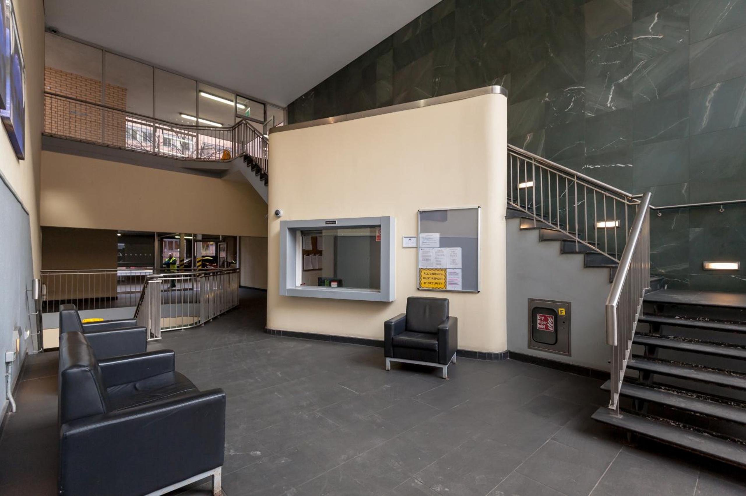 Two bedroom apartment - 350 Argyle Street, G2 8ND