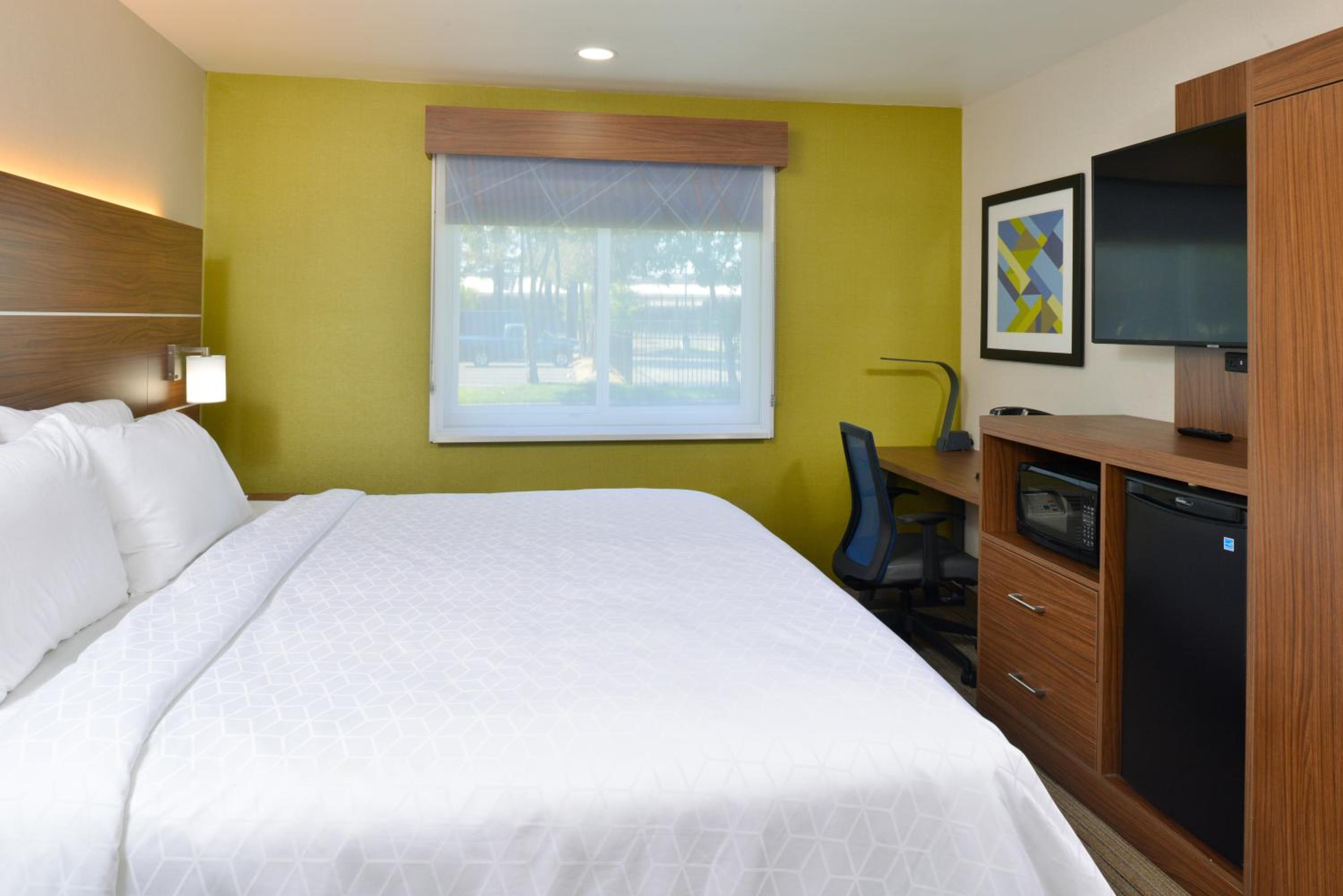 Standard King Room - Photo 2