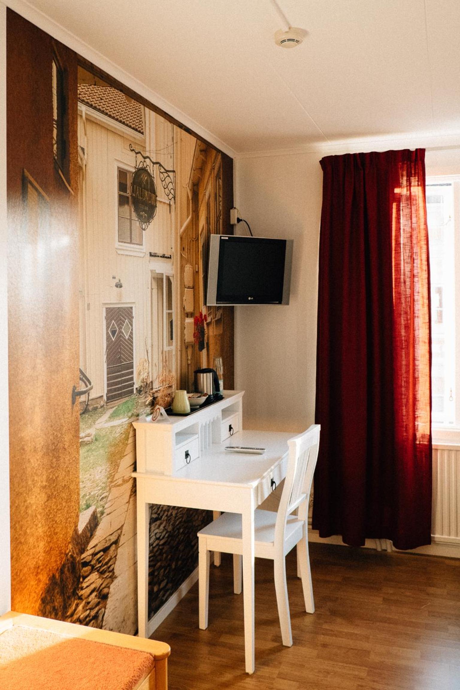 Budget Single Room photo 3
