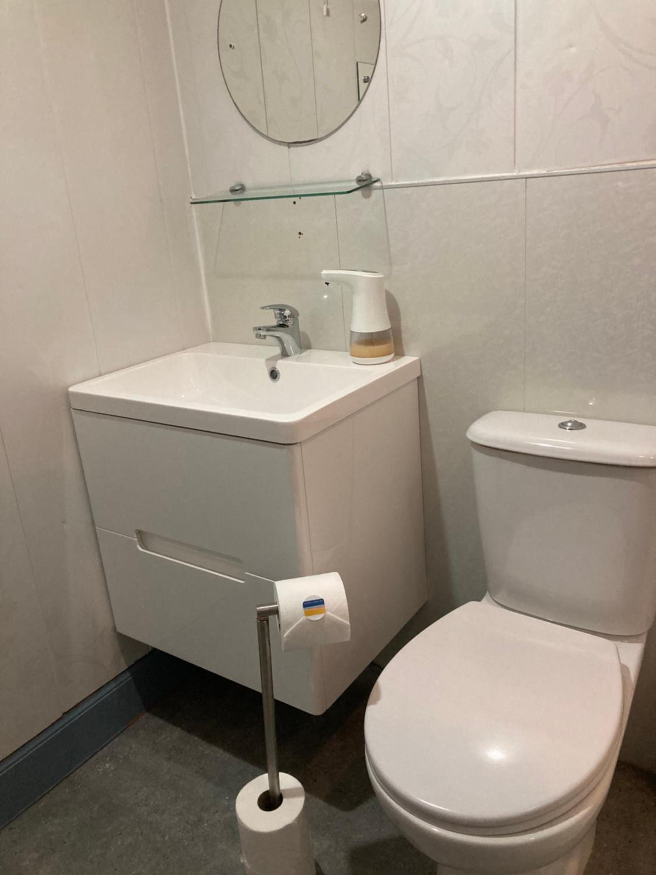 Triple Room with Shower photo 2