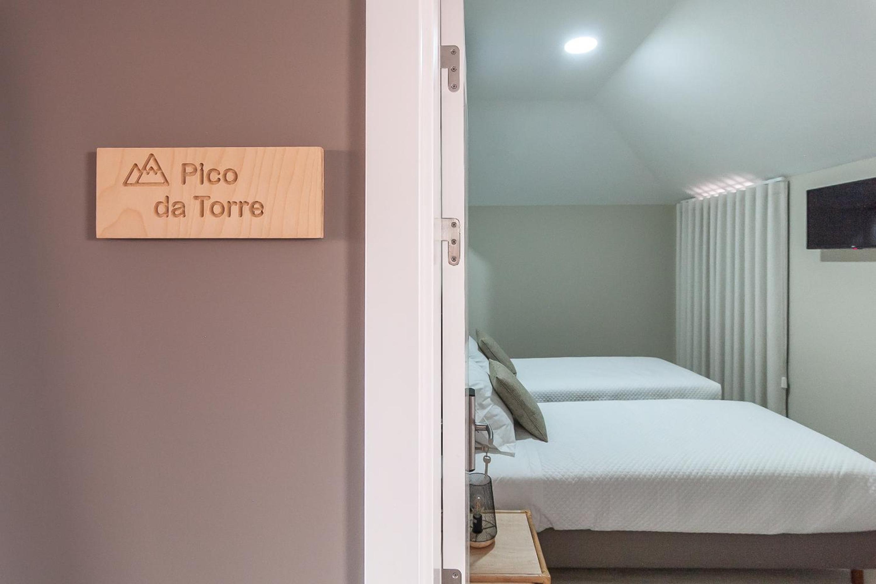 Twin Room with Shower - Photo 9