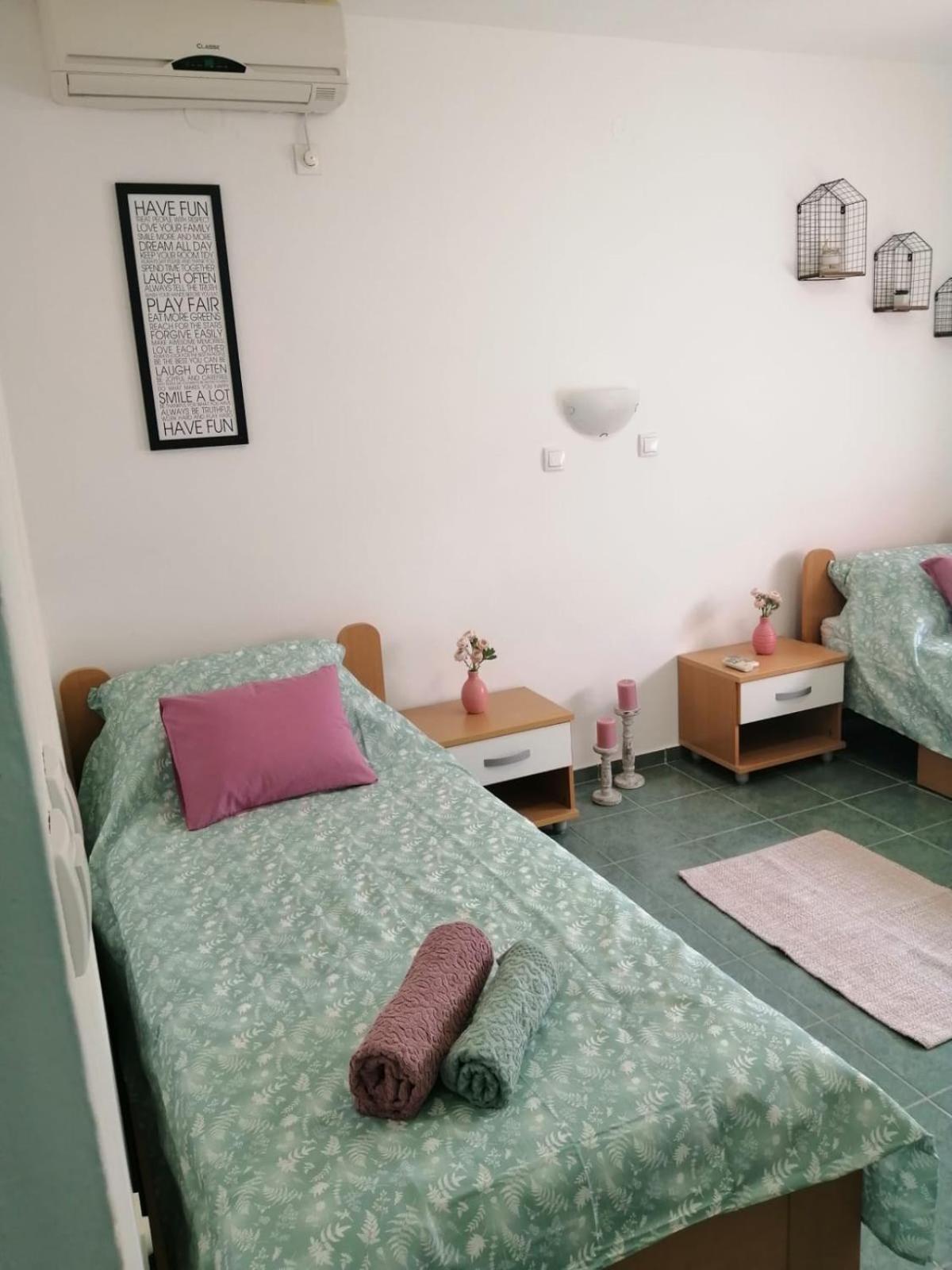 Two-Bedroom House photo 2