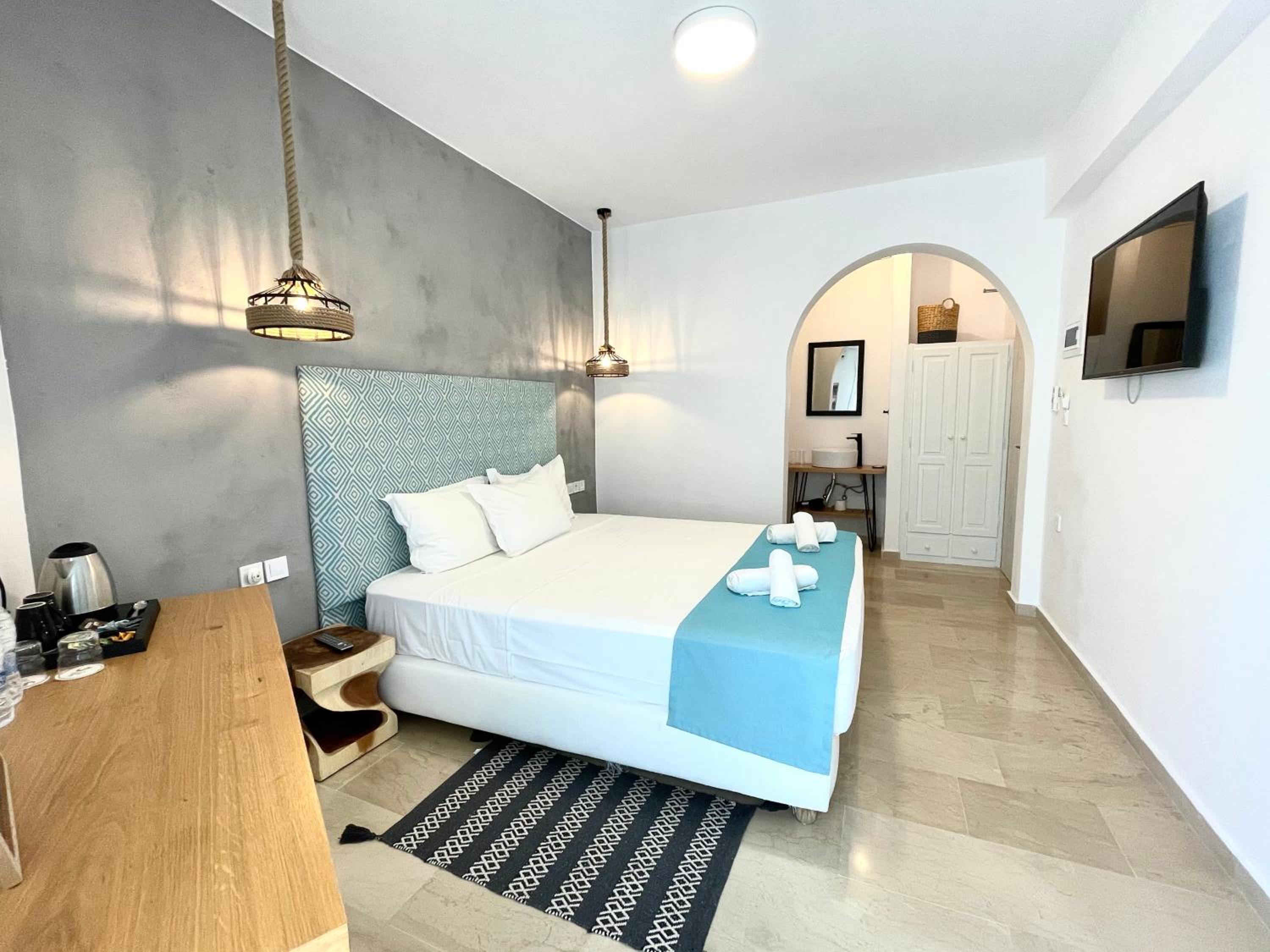 Double Room - Photo 6