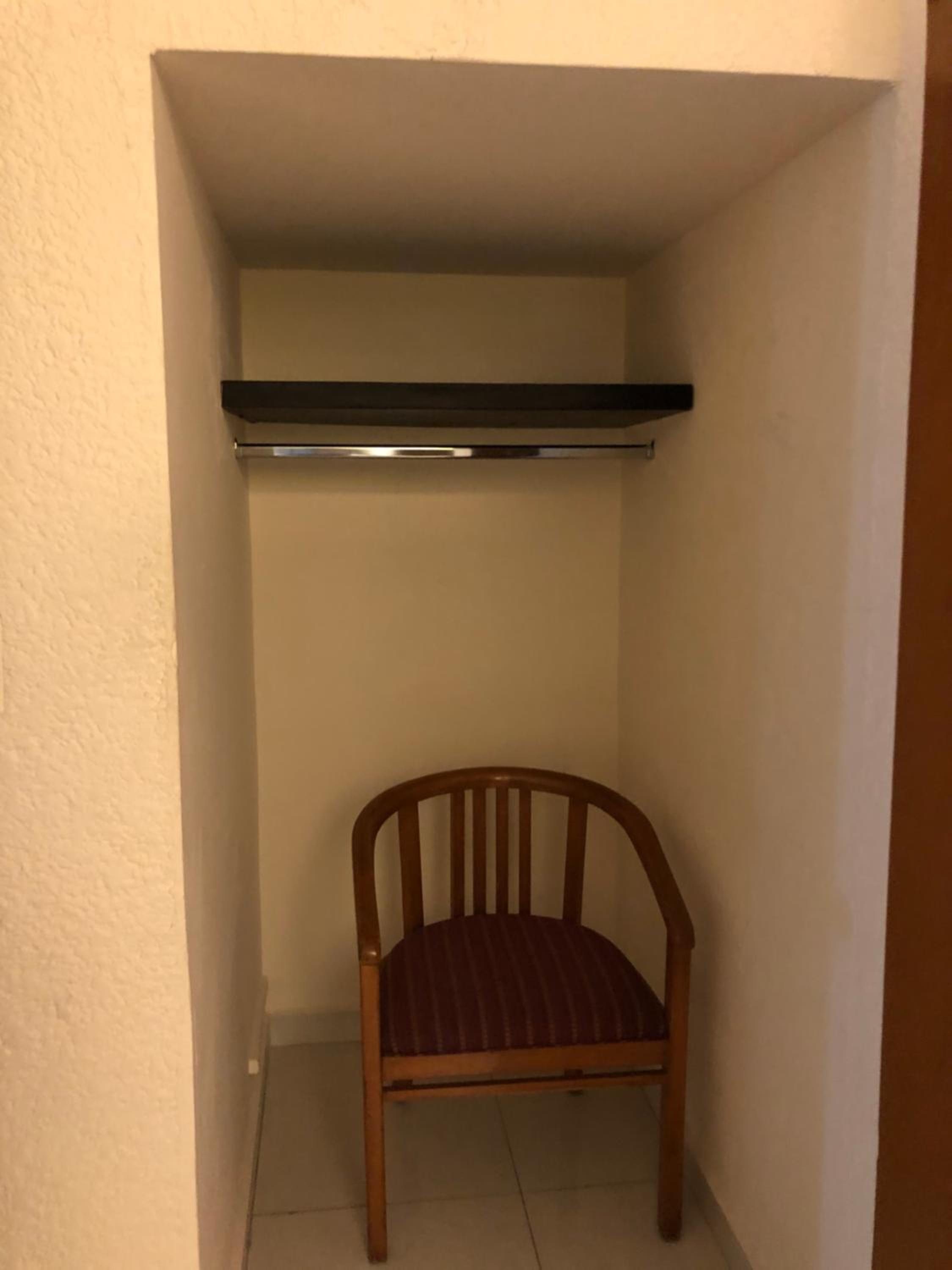 Twin Room - Photo 5