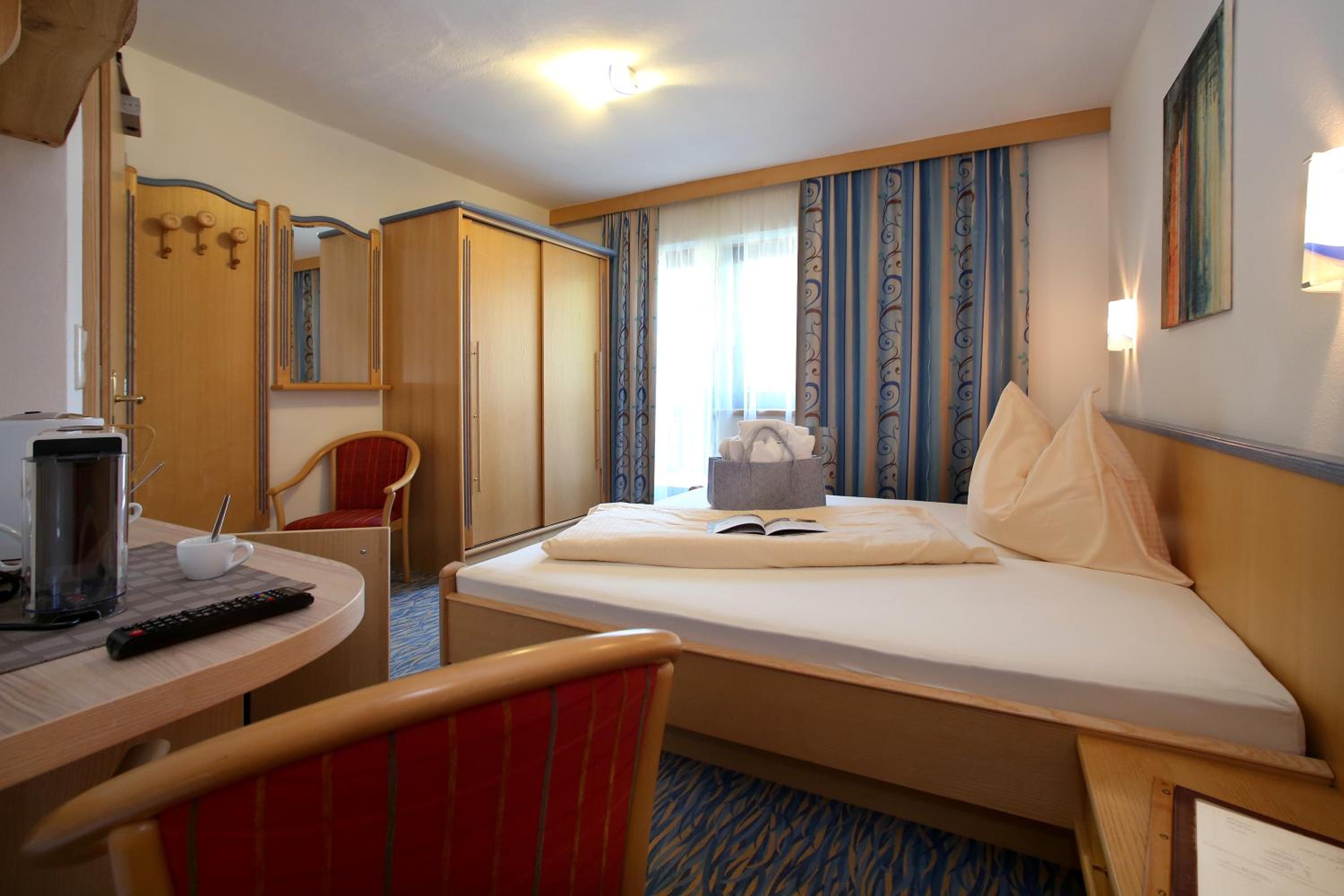Standard Double Room with Balcony photo 2