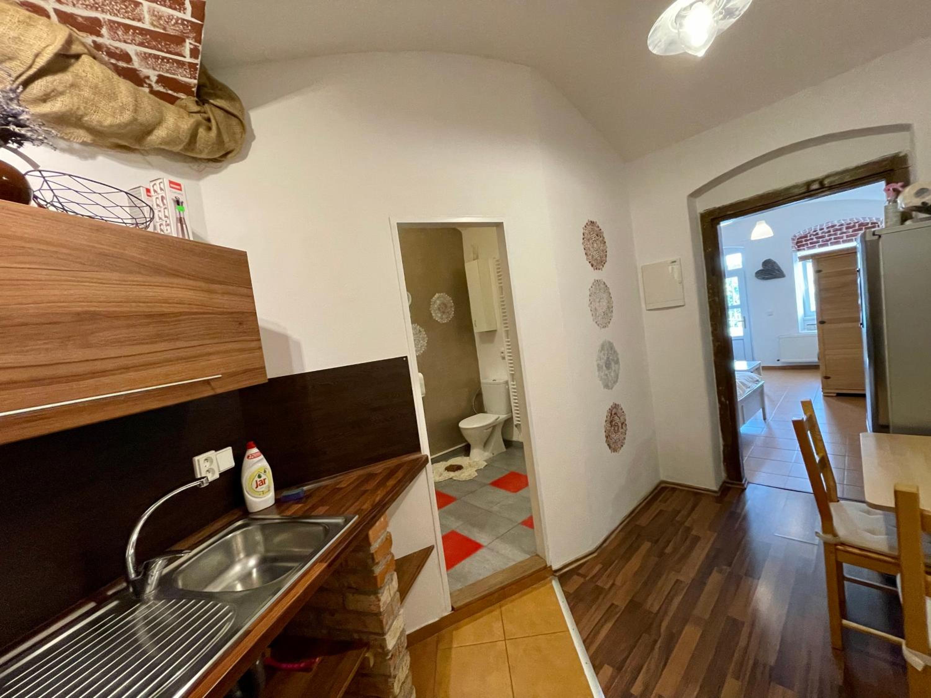Double Room - Photo 8