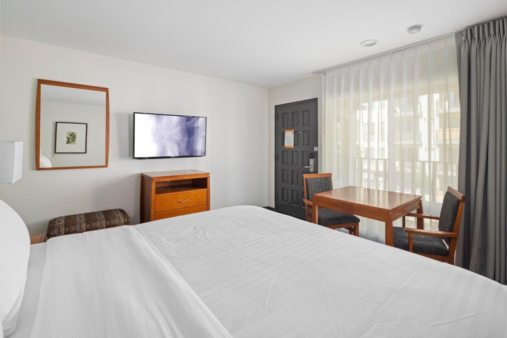 Queen Room - Photo 2