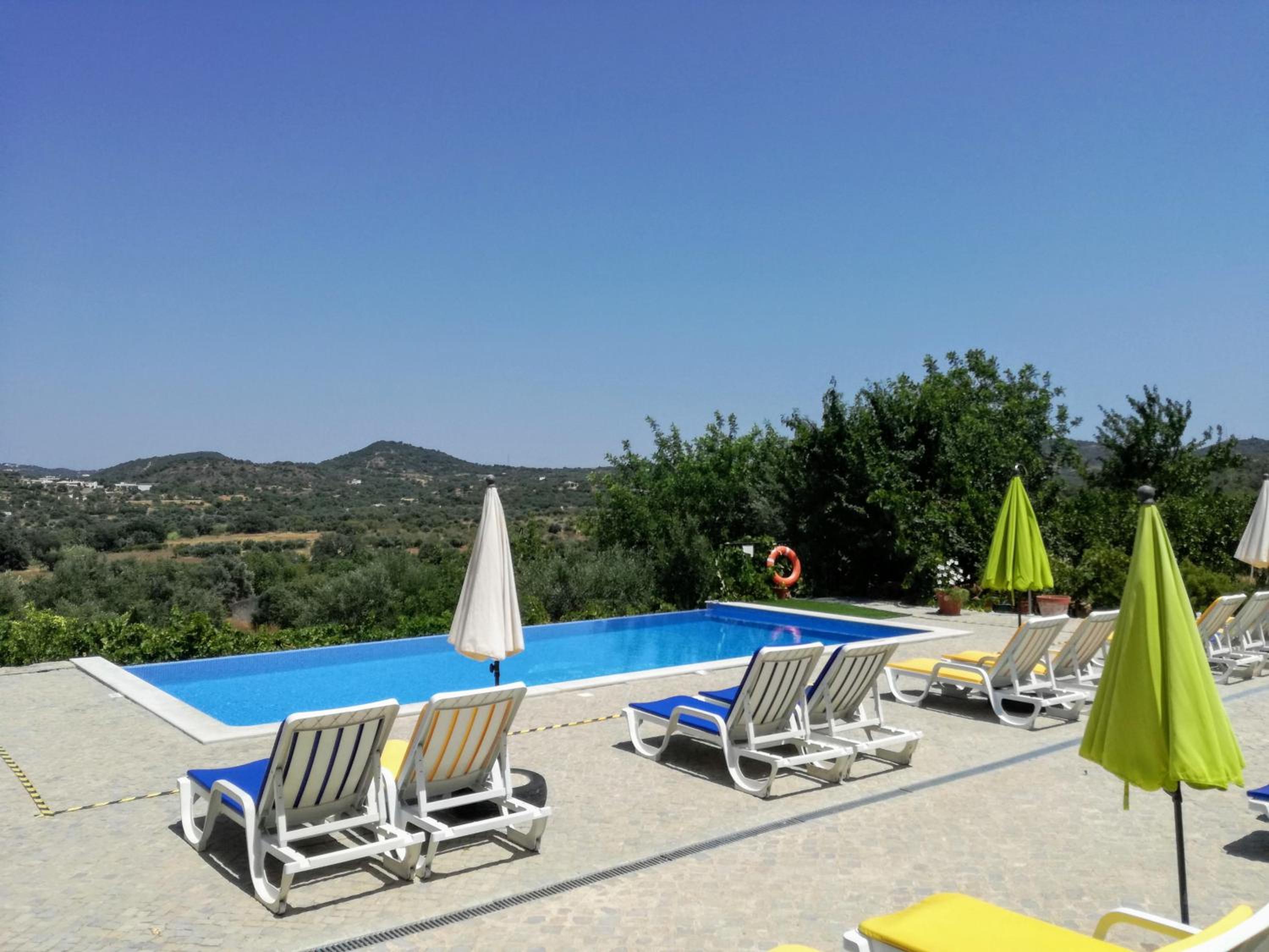 Double or Twin Room with Pool View photo 3