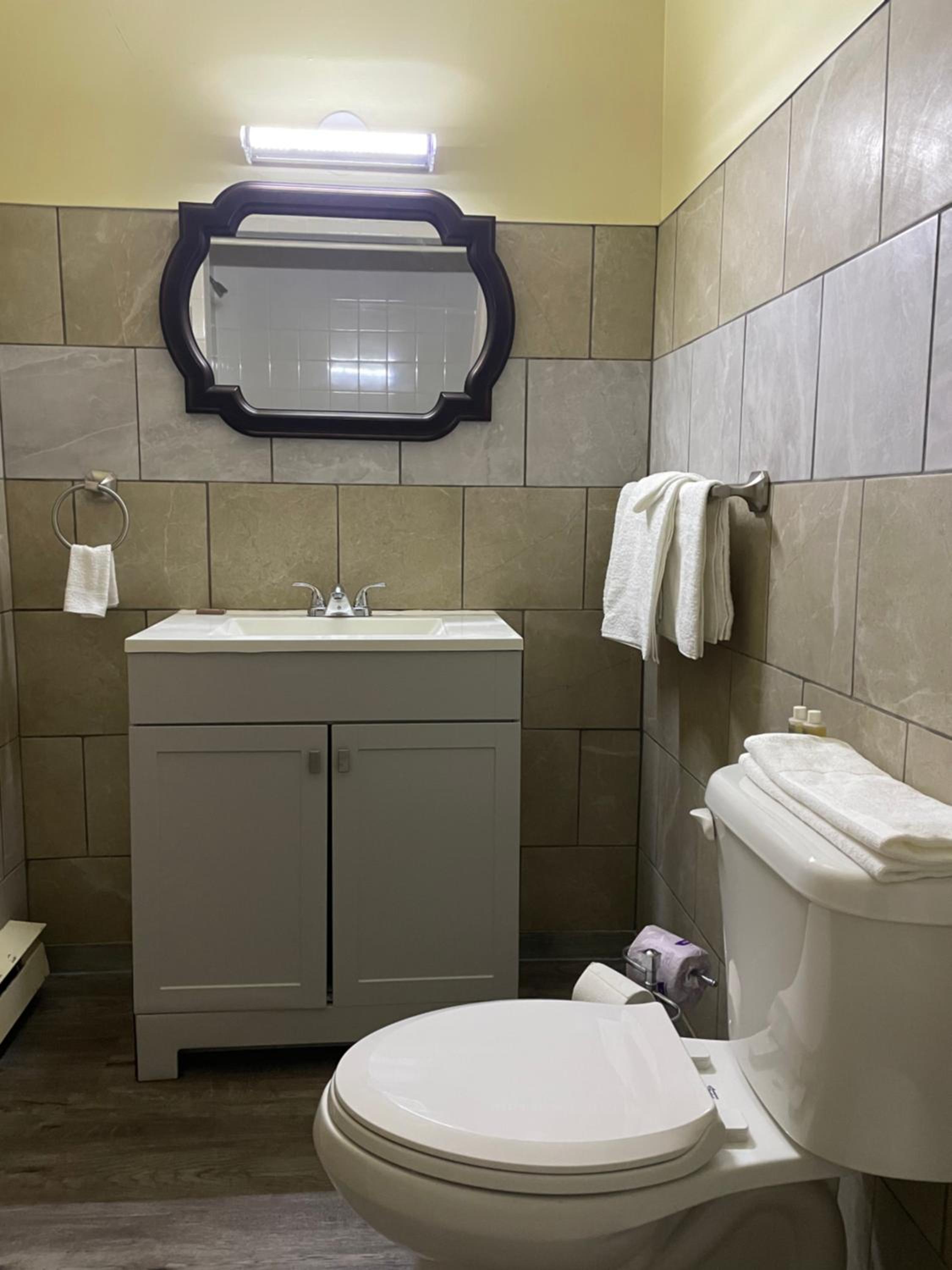 Standard Queen Room - Photo 2