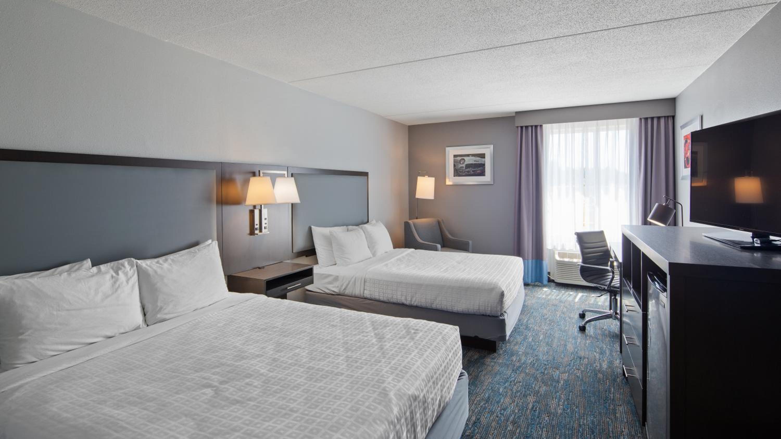 Executive Queen Room with Two Queen Beds - Non-Smoking - Photo 1