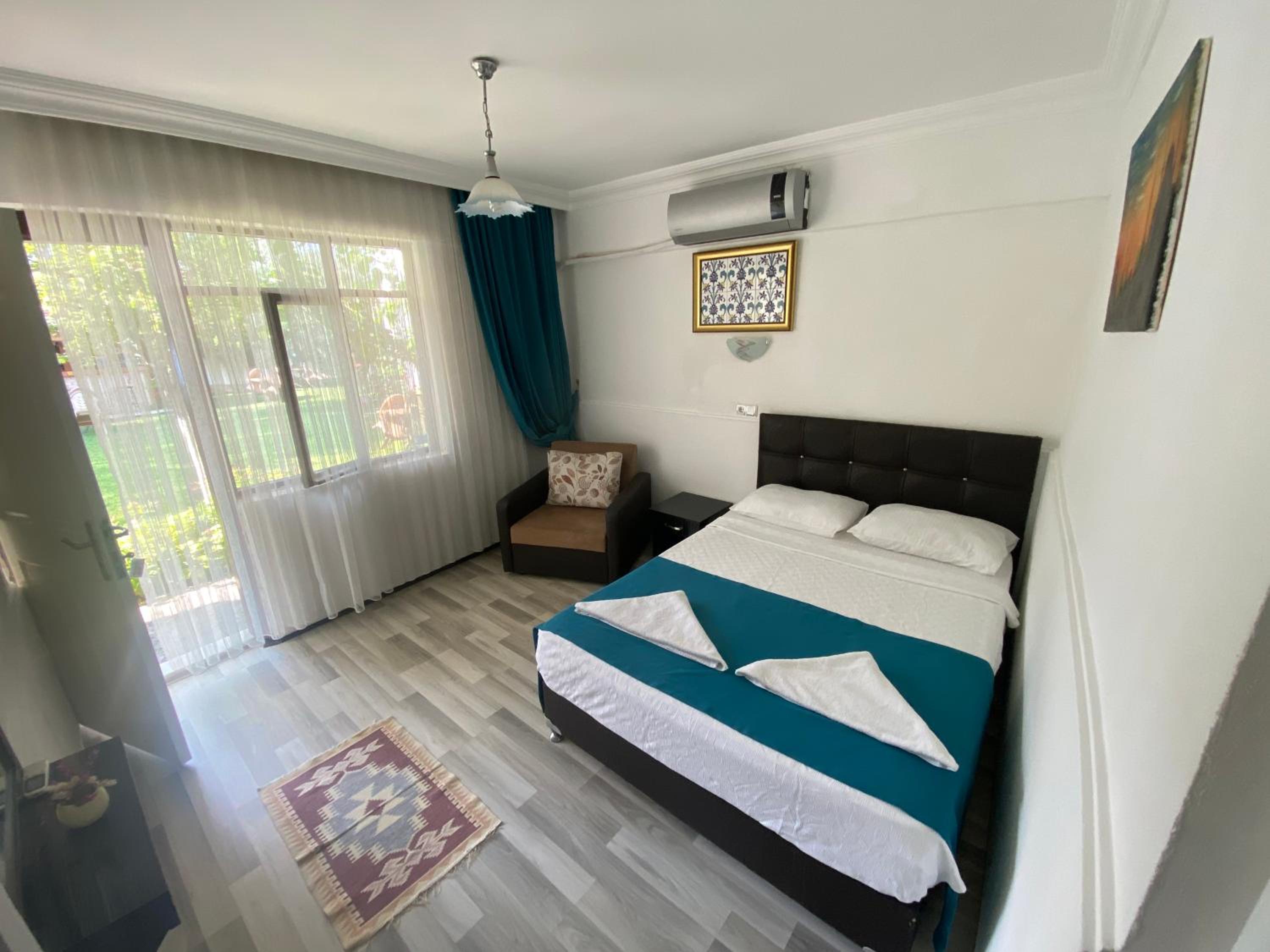 Standard Double Room - Photo 6