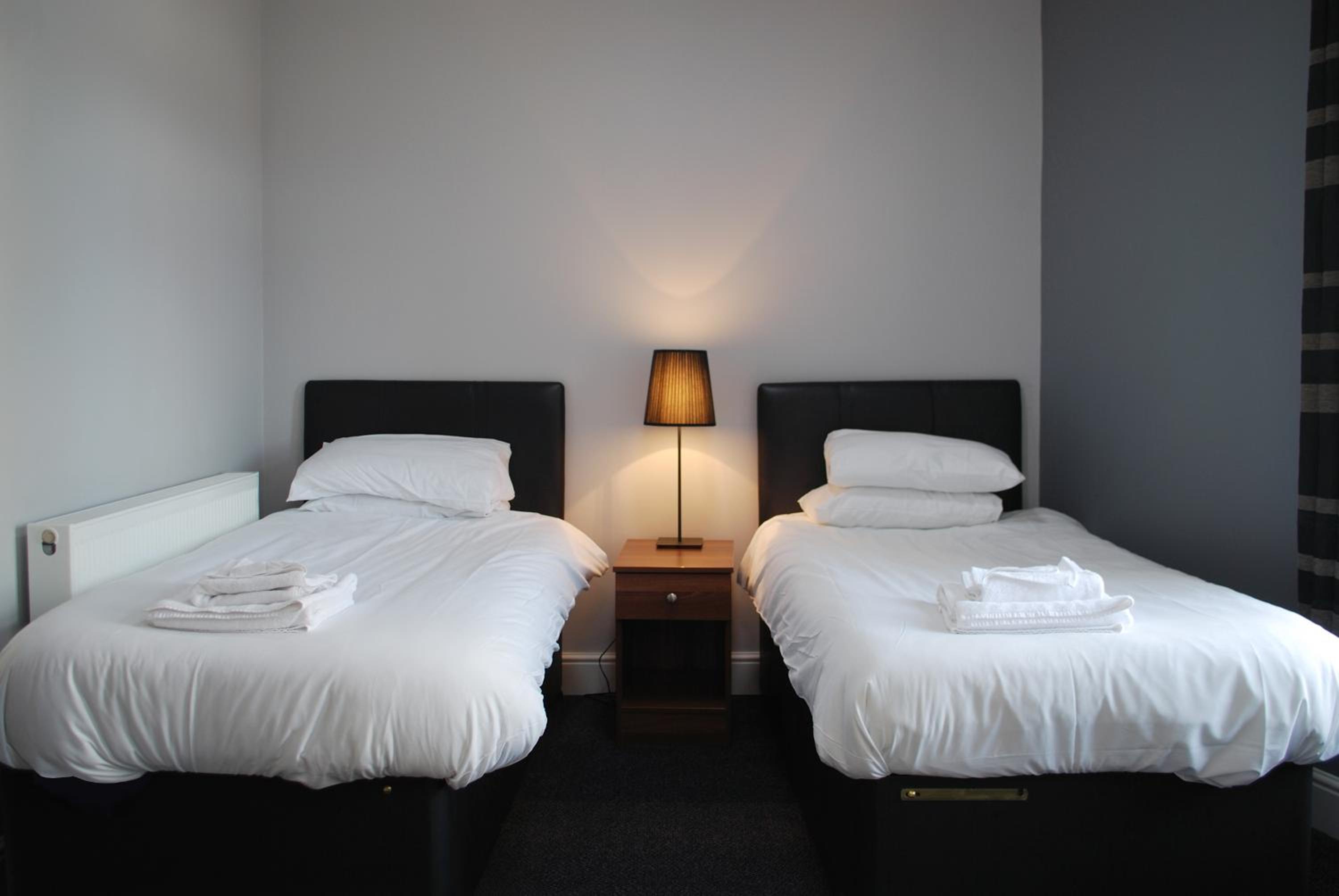 Quadruple Room - Photo 5