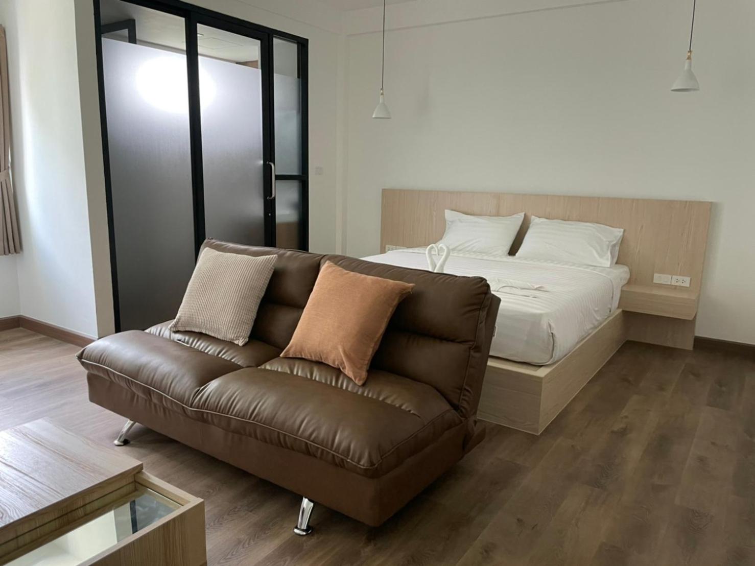 Superior King Room - Photo 3