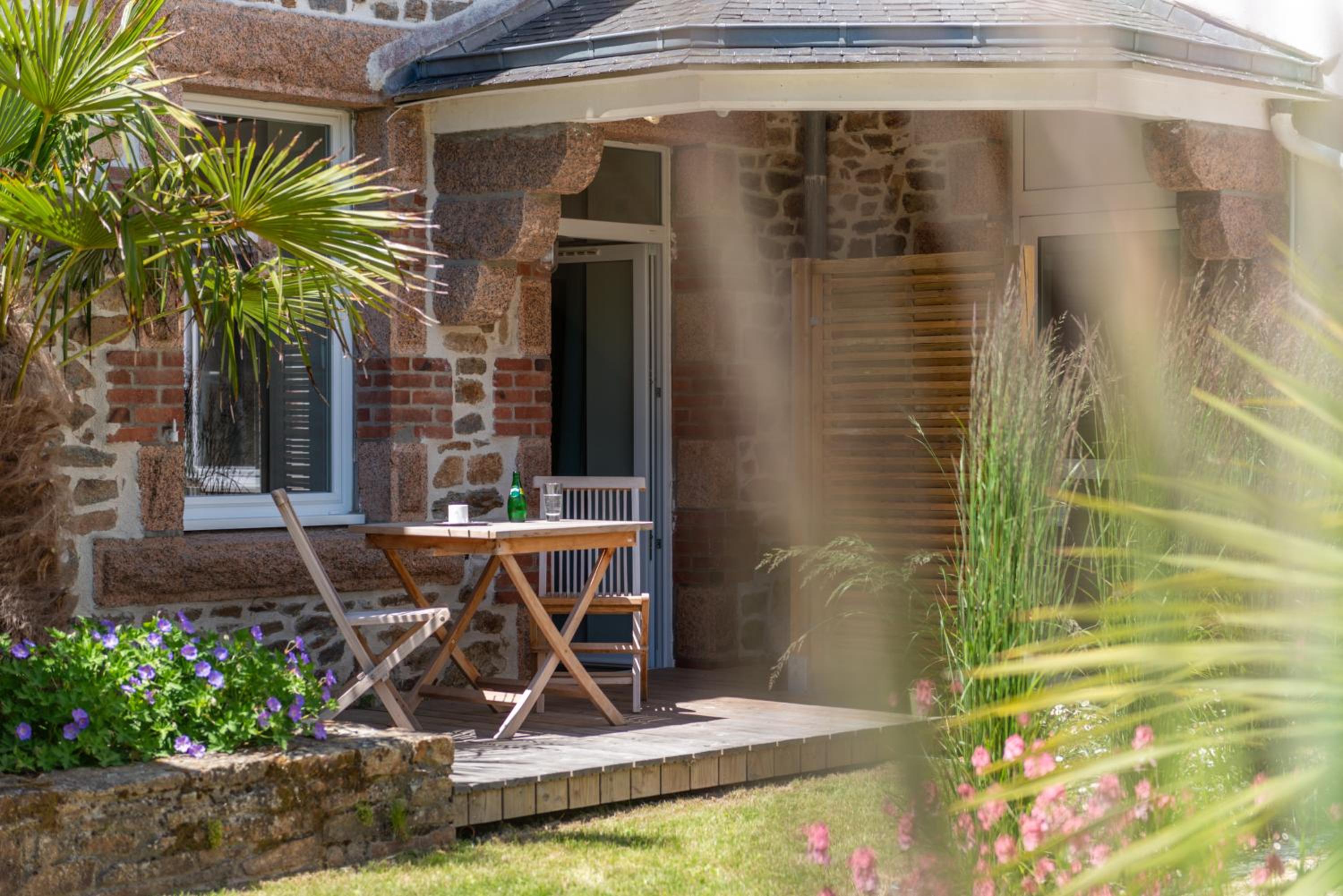 Superior Double Room with Garden View And Terrace - Photo 4