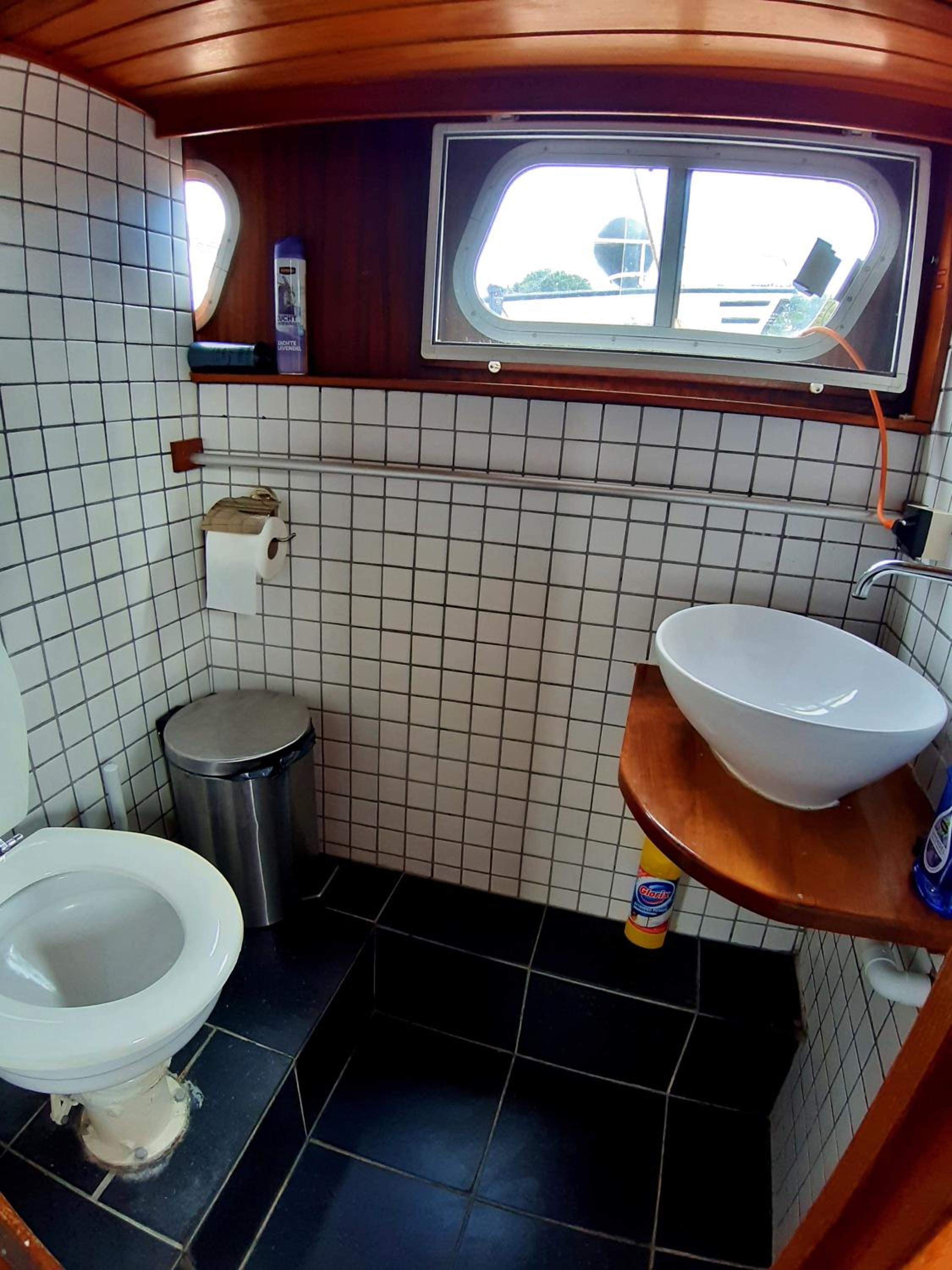 Mobile Home photo 2