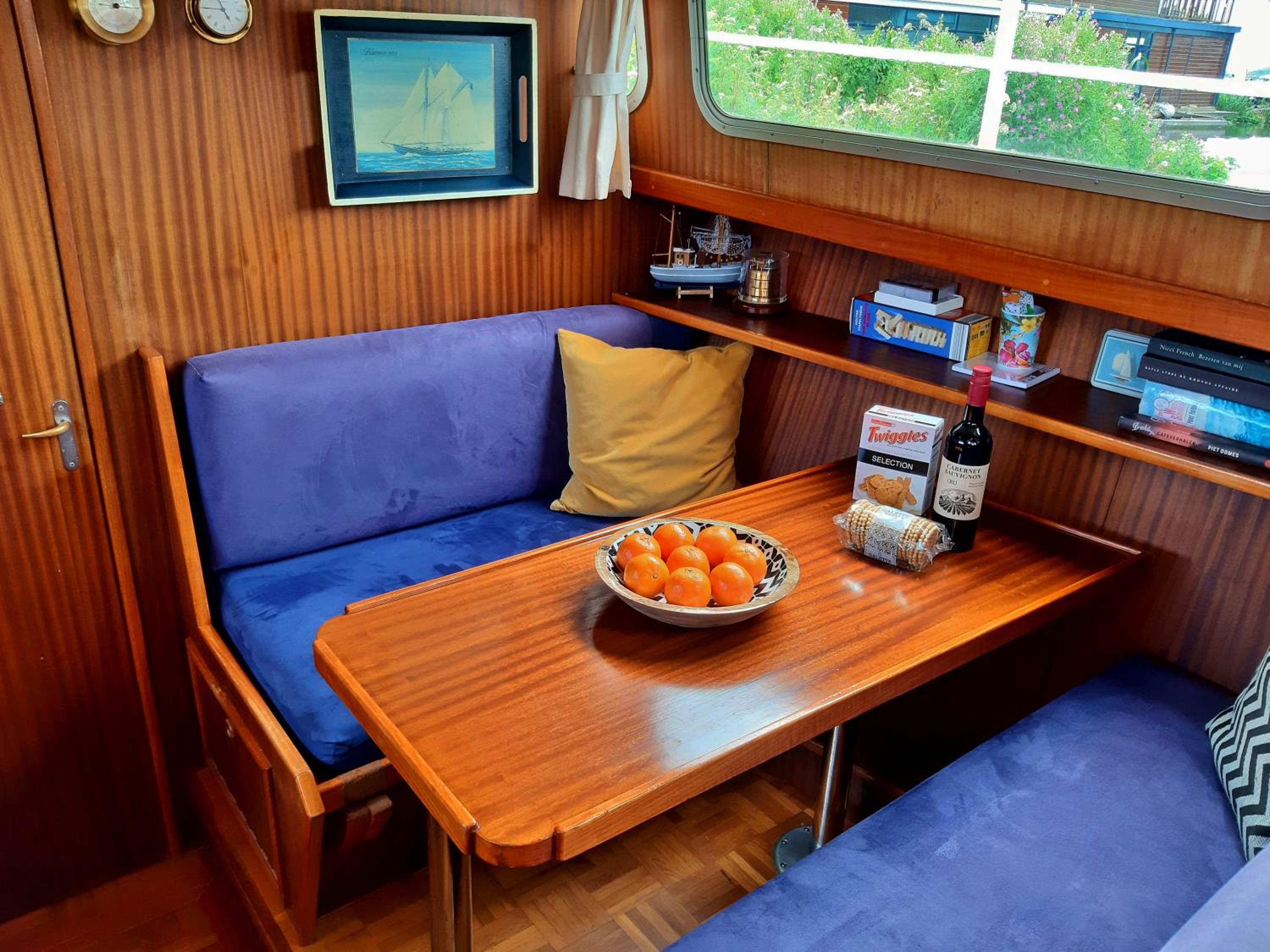 Mobile Home photo 3