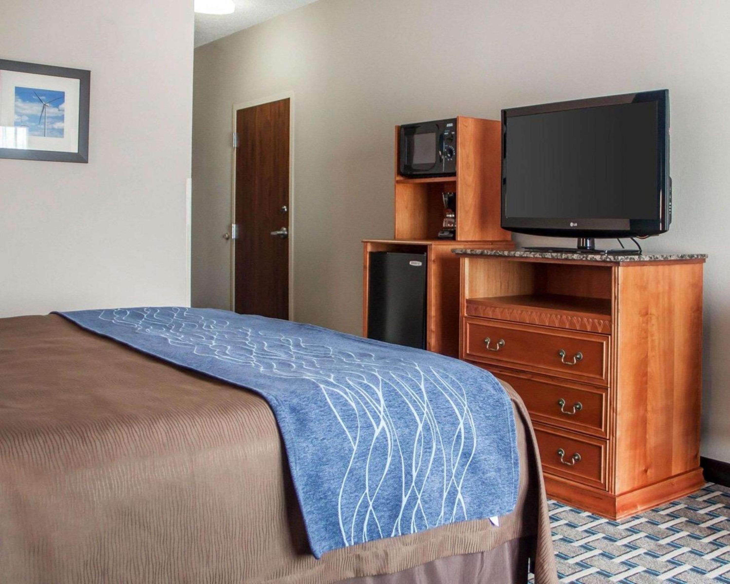 King Room - Accessible/Non-Smoking - Photo 1