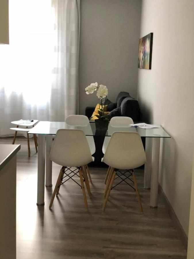 One-Bedroom Apartment - Photo 8