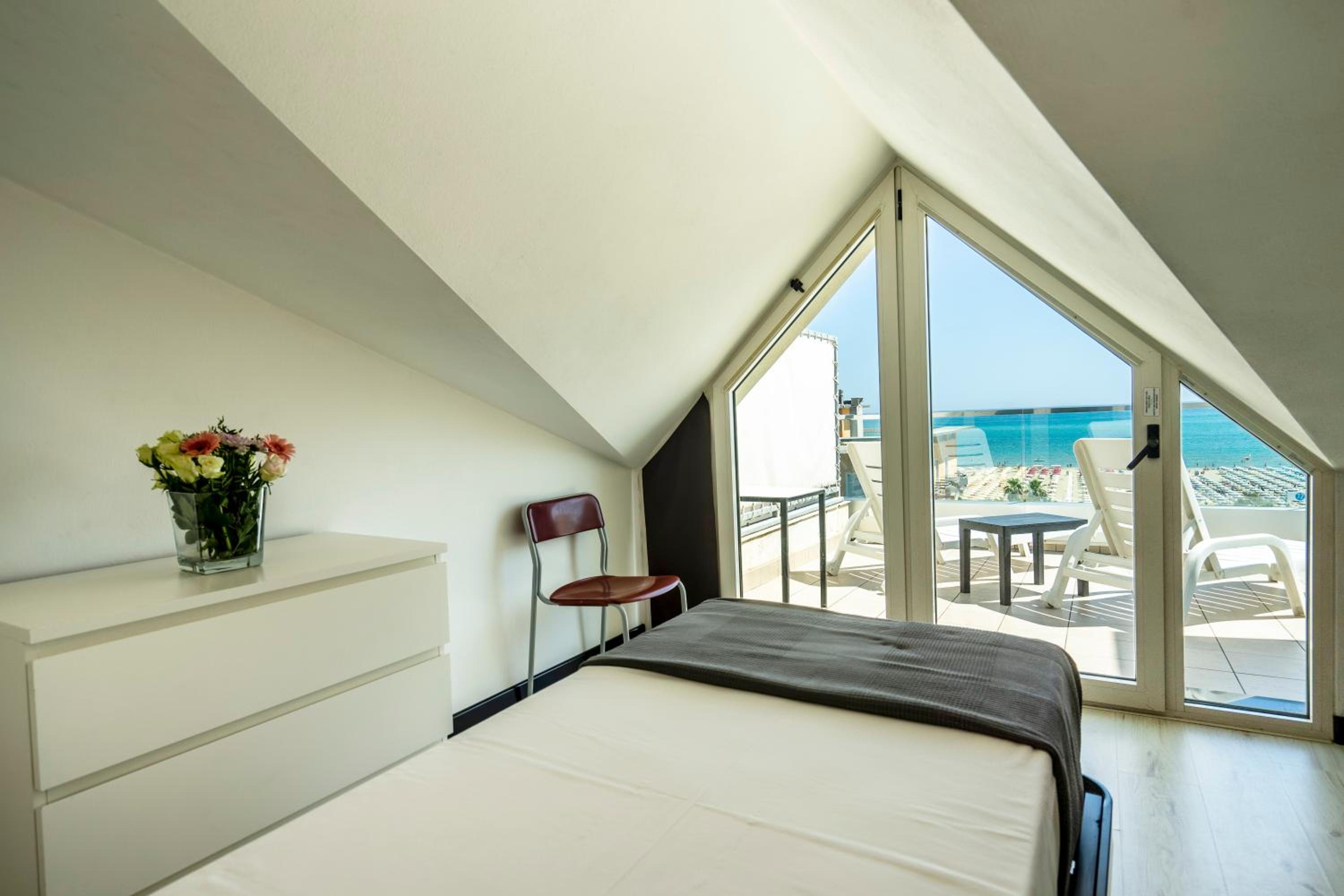 Apartment with Sea View photo 2