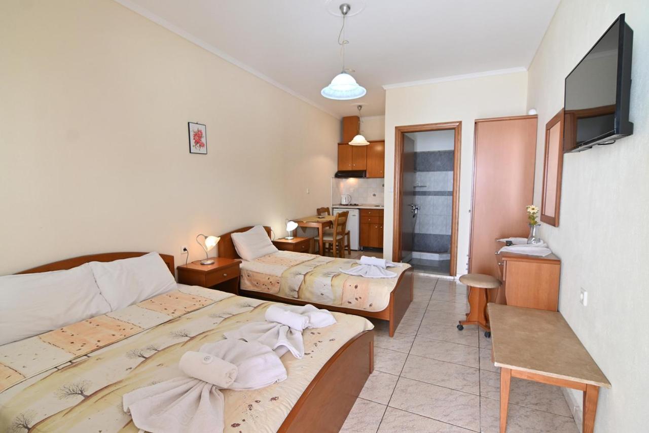 Apartment with Terrace photo 3