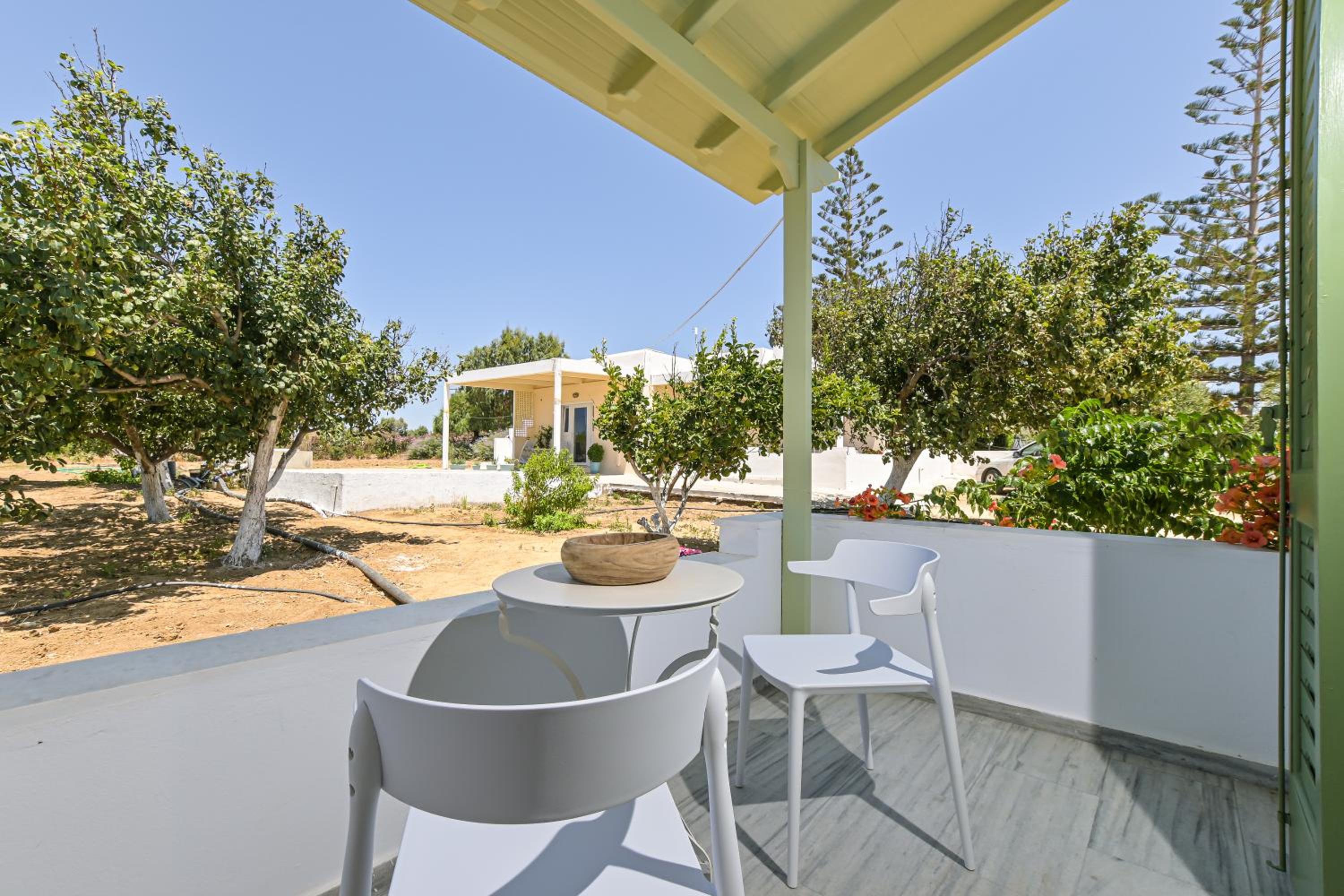 Double Room with Garden View - Photo 16