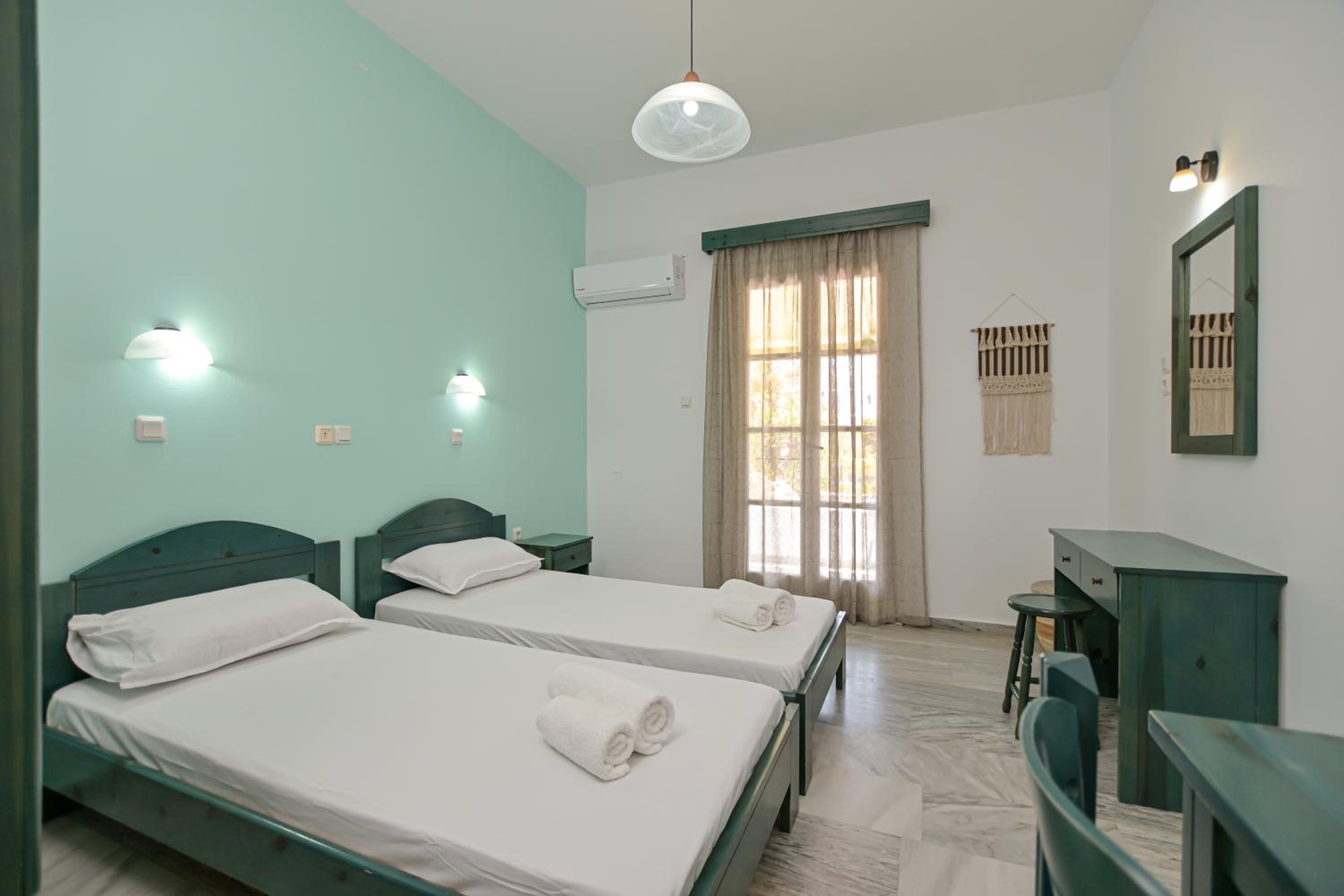 Double Room with Garden View - Photo 7