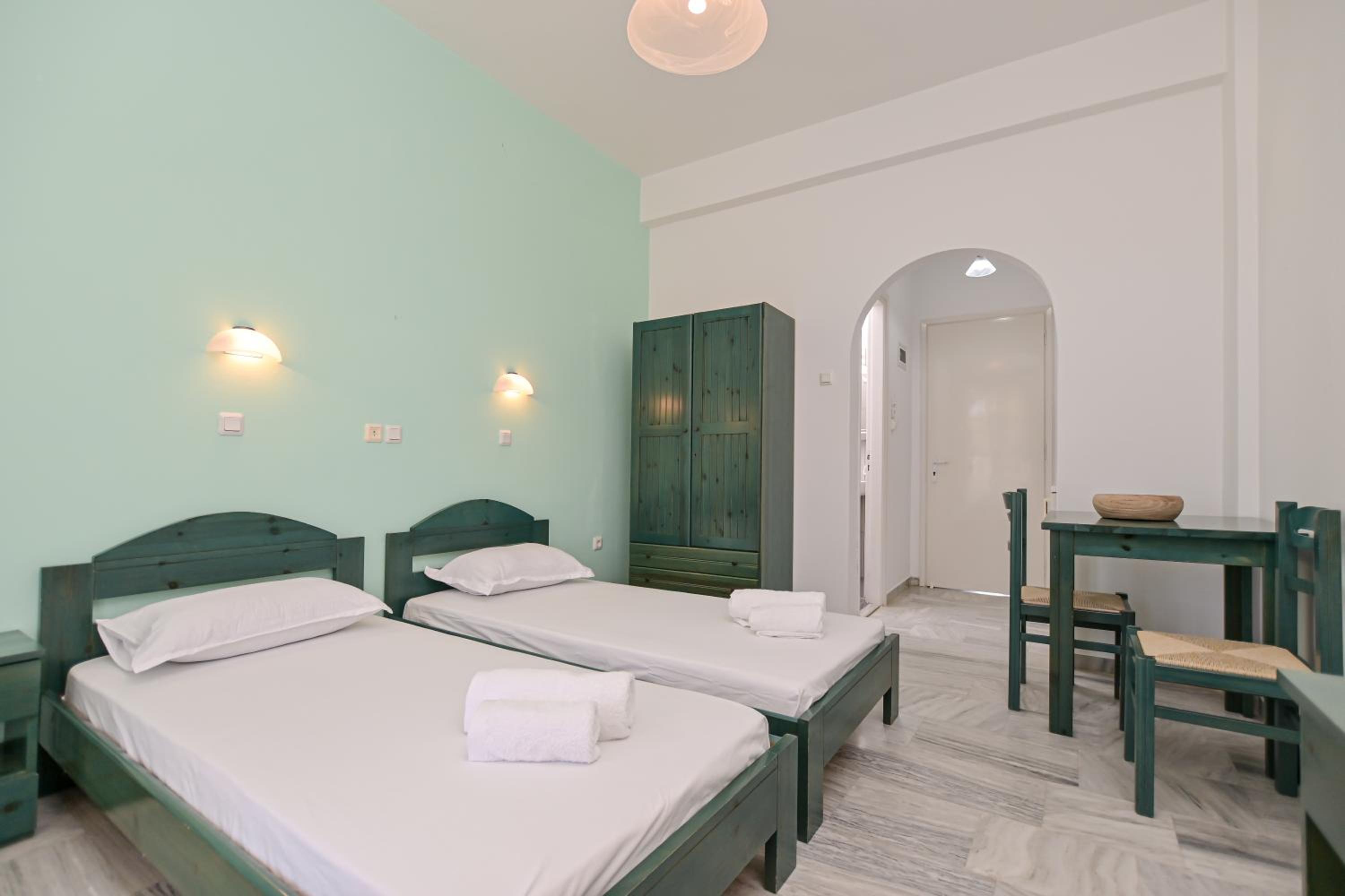 Double Room with Garden View - Photo 4